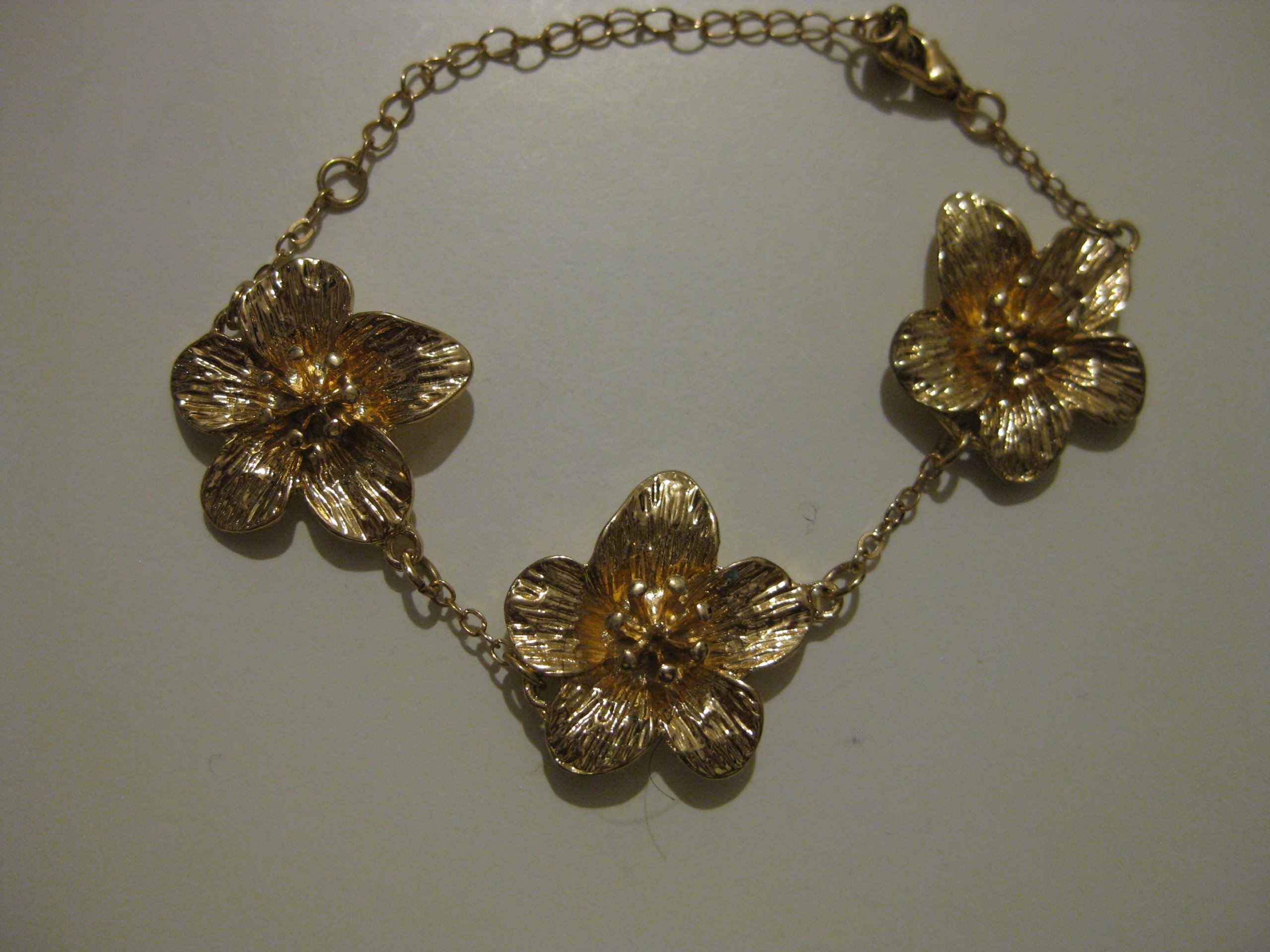 Gold Tone Floral Bracelet Women image 2