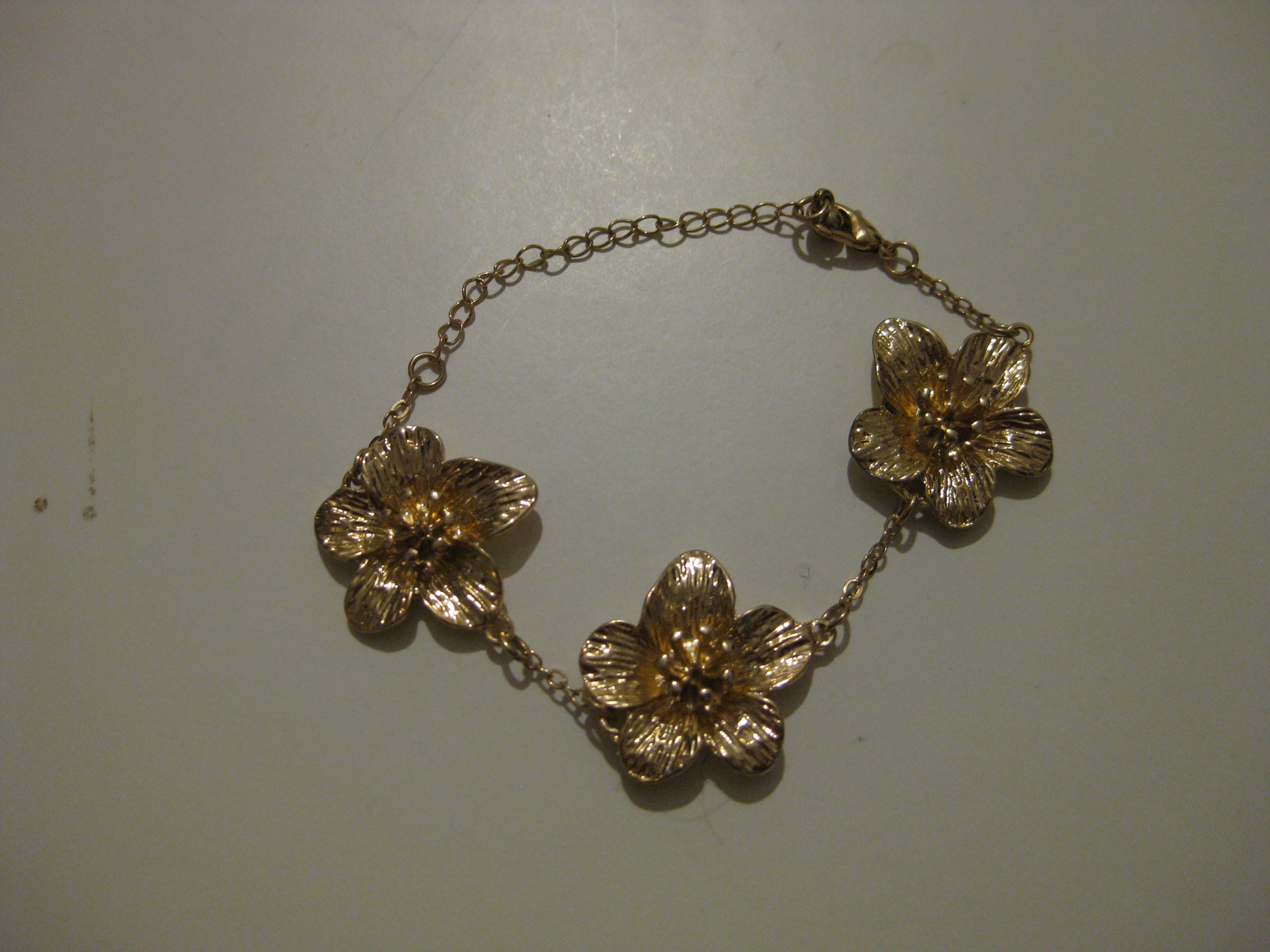 Gold Tone Floral Bracelet Women image 7