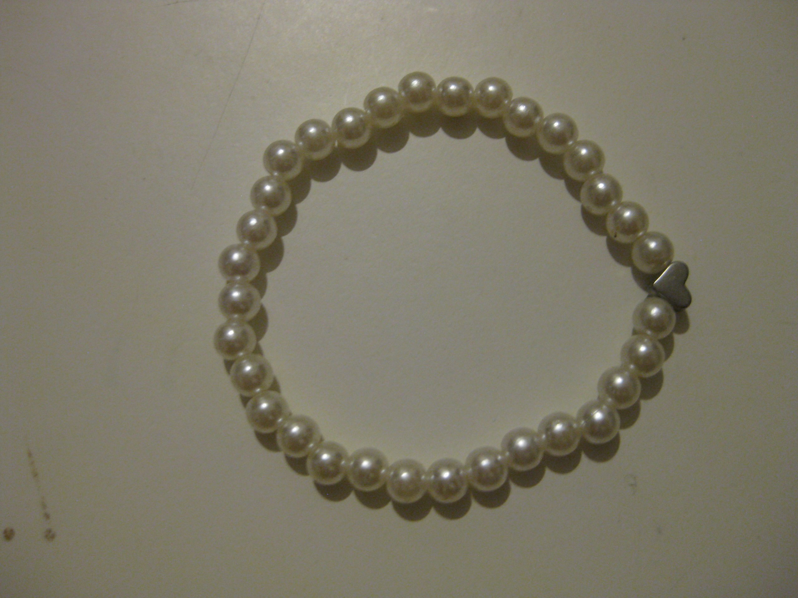Pearl White Beaded Bracelet with Heart Charm Unisex