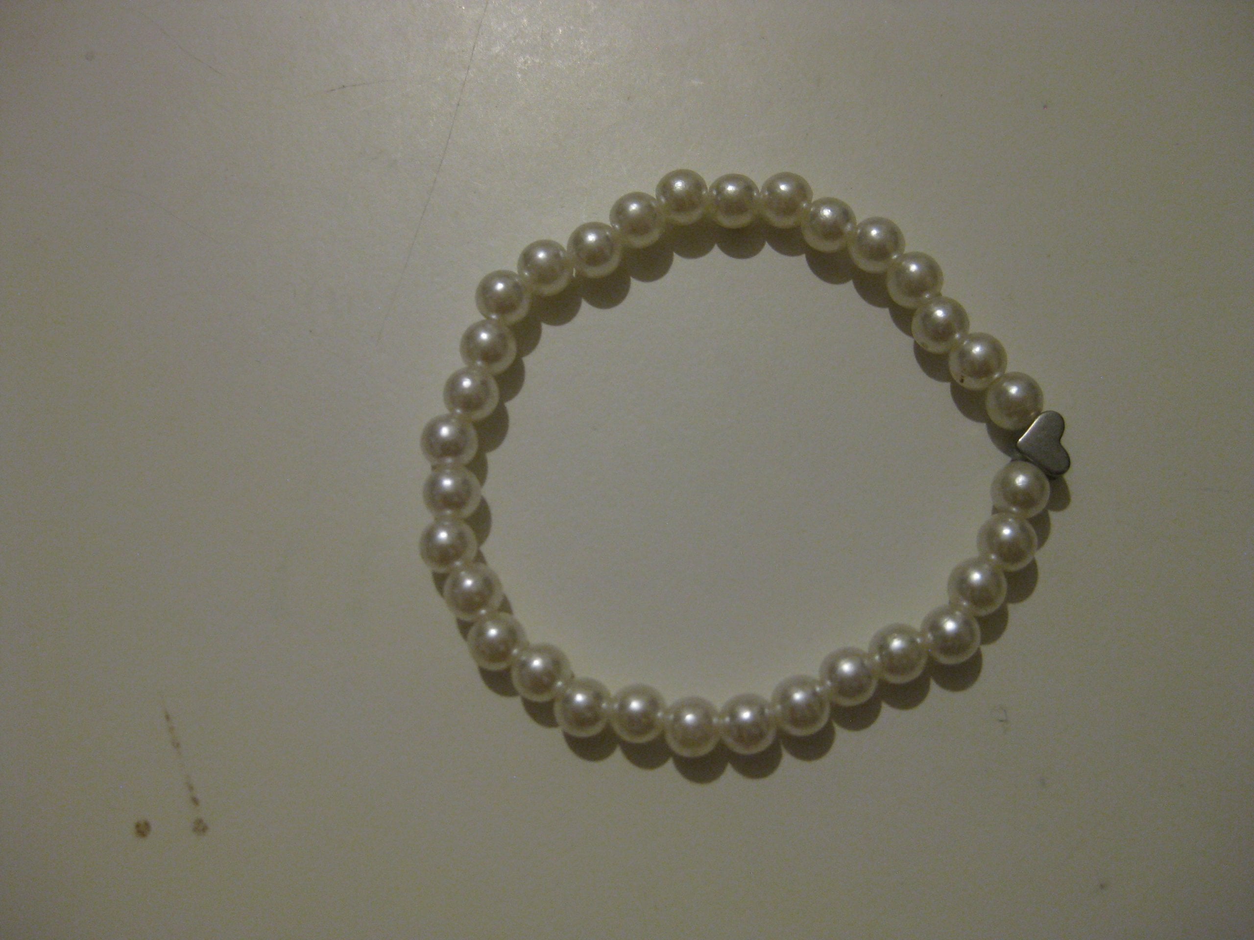Pearl White Beaded Bracelet with Heart Charm Unisex image 2
