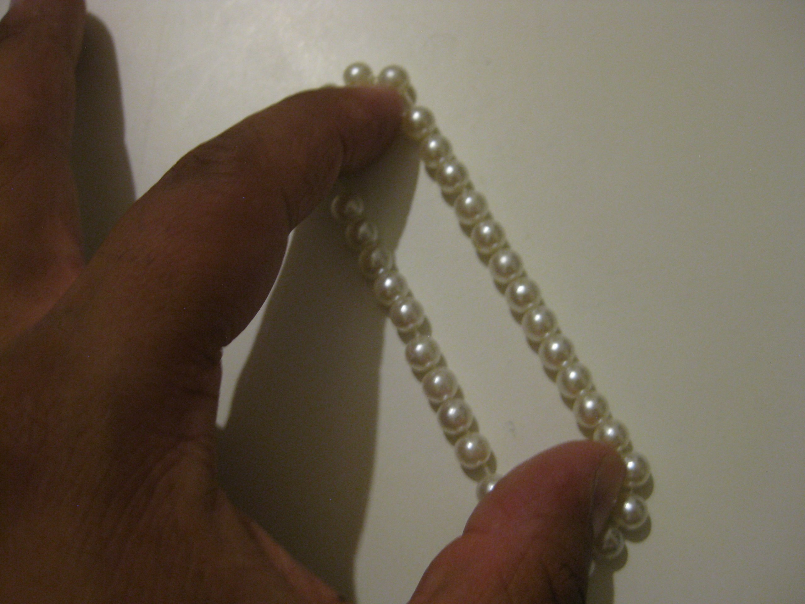 Pearl White Beaded Bracelet with Heart Charm Unisex image 7