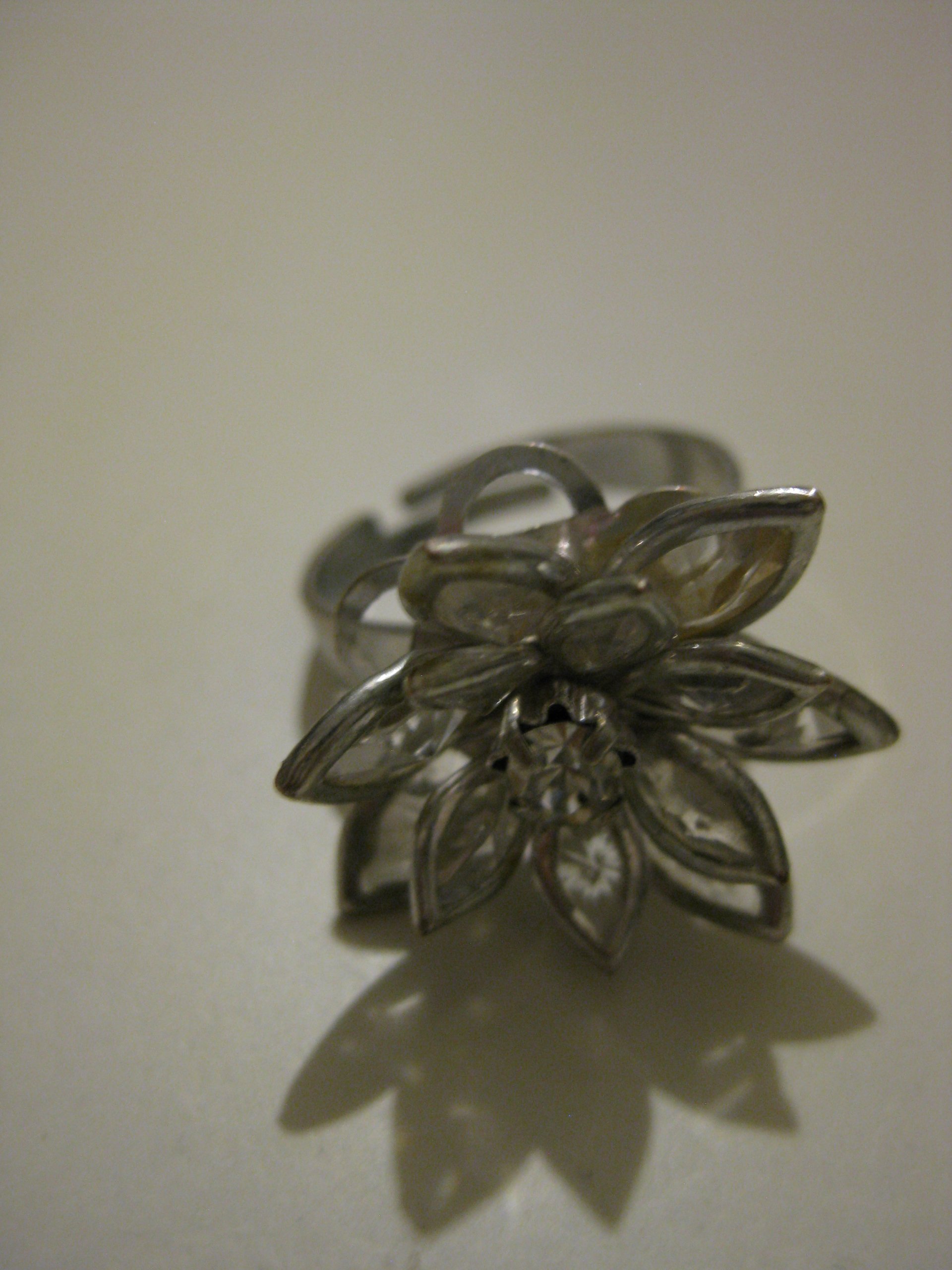 Silver Tone Clear Crystal Flower Adjustable Ring image 2