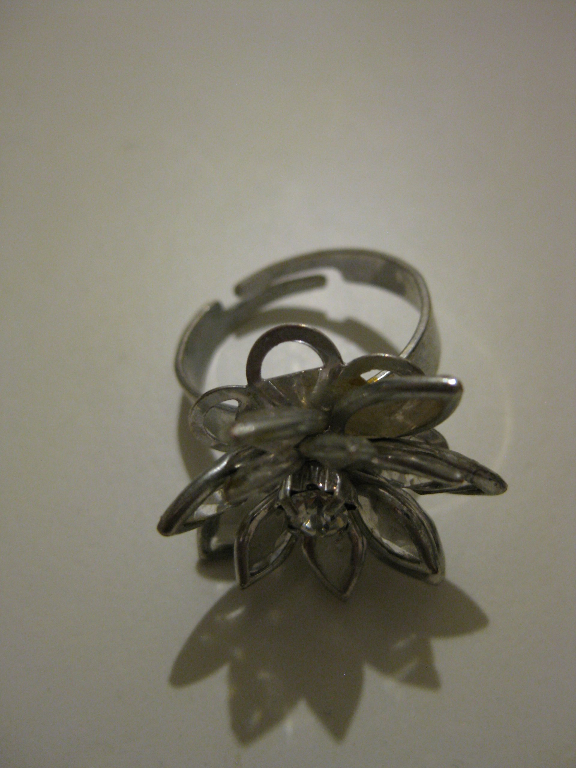 Silver Tone Clear Crystal Flower Adjustable Ring image 5