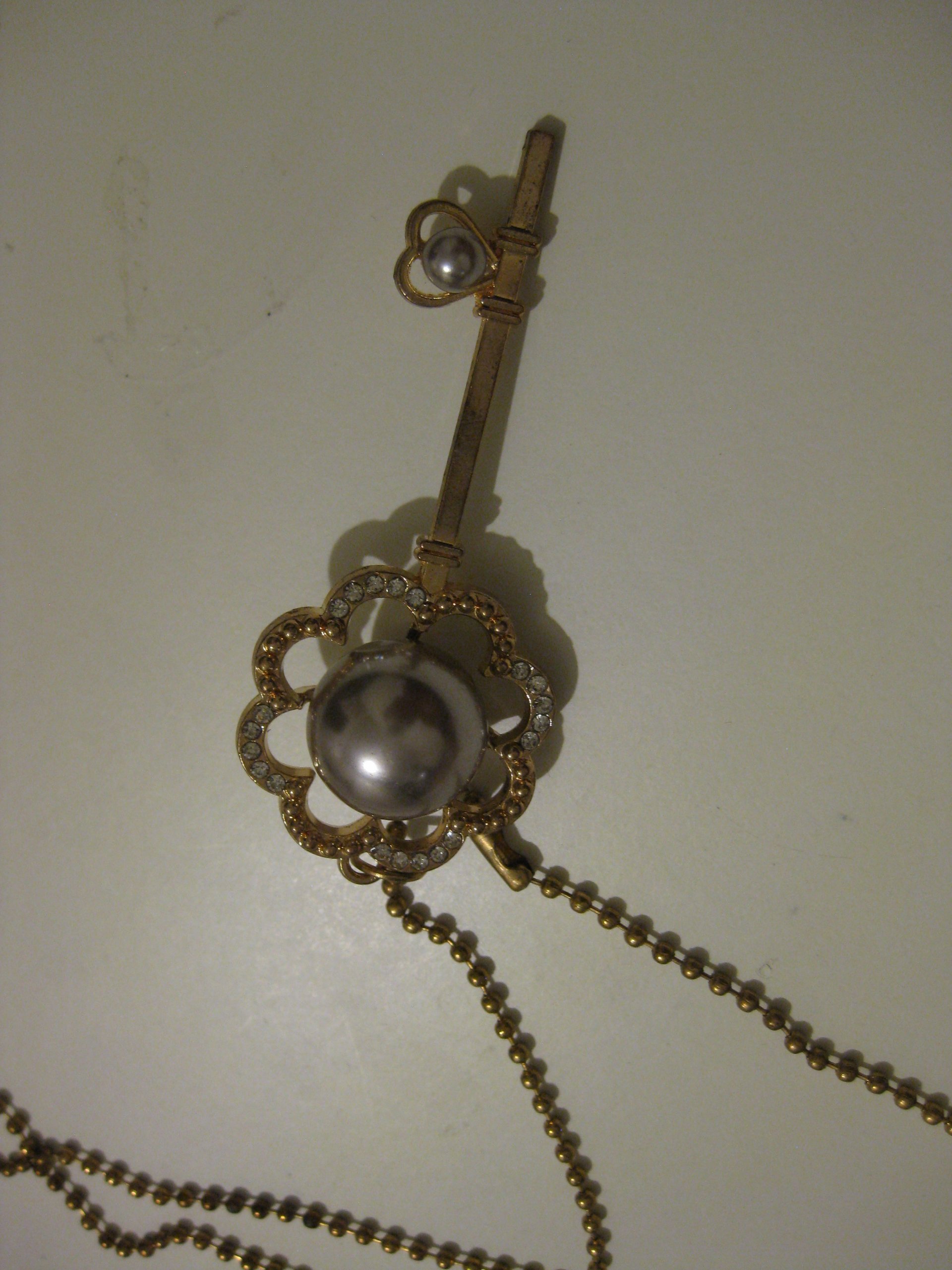Gold Tone & Pearl Key Pendant Necklace