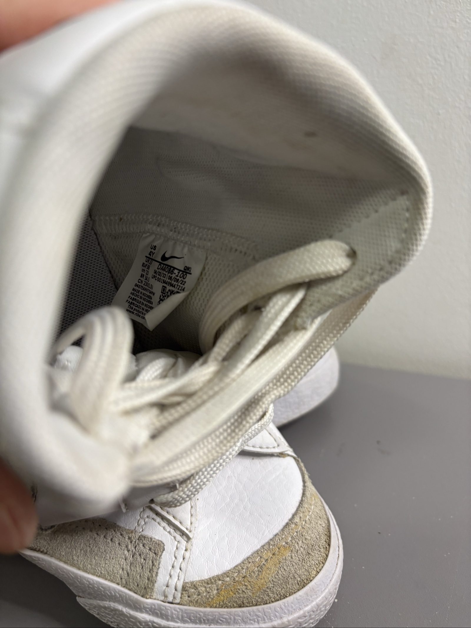 Nike White & Black Blazer Mid 1982 Vintage Sneakers Uk3.5 image 4