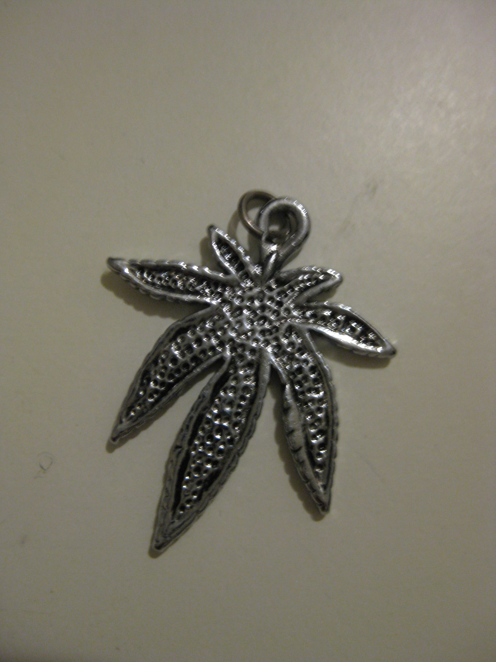 Silver Metal Leaf Pendant Charm Unisex
