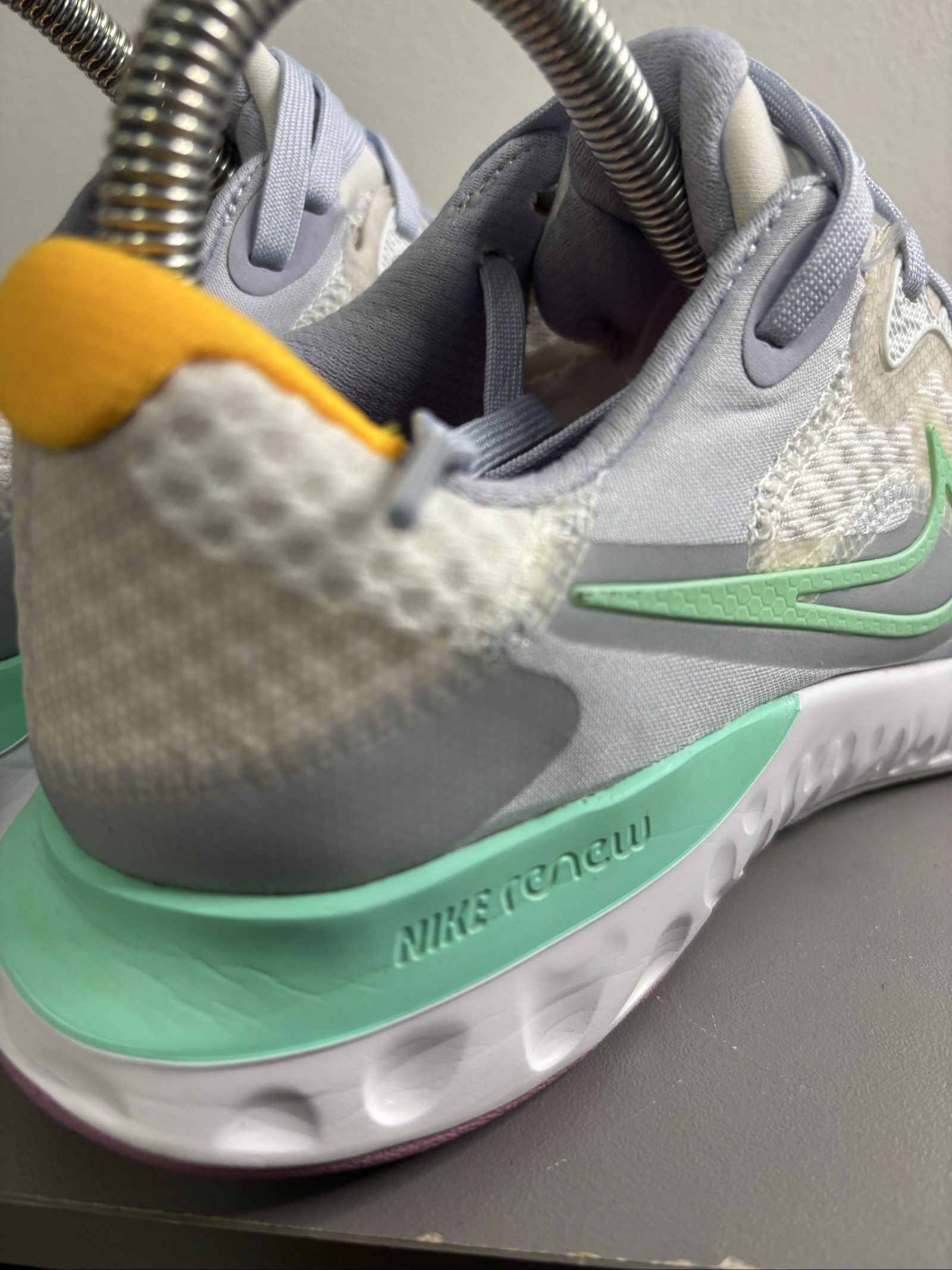 Nike Women's White, Mint & Yellow Renew Running Shoes Uk 3 image 3
