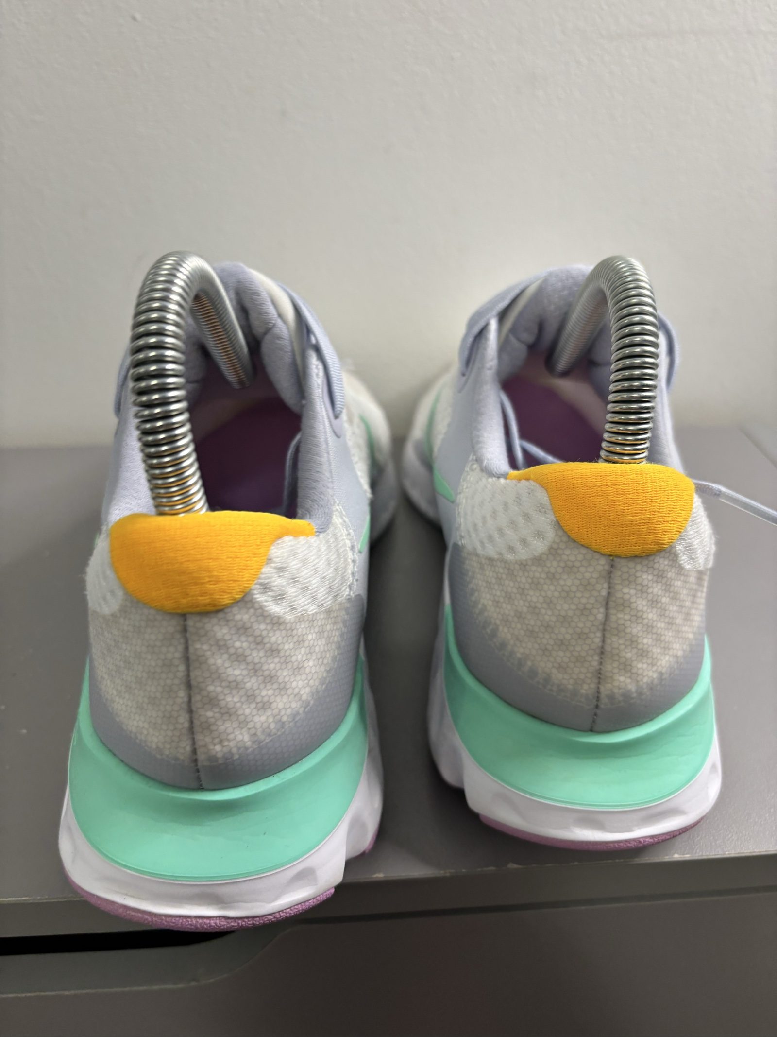 Nike Women's White, Mint & Yellow Renew Running Shoes Uk 3 image 4