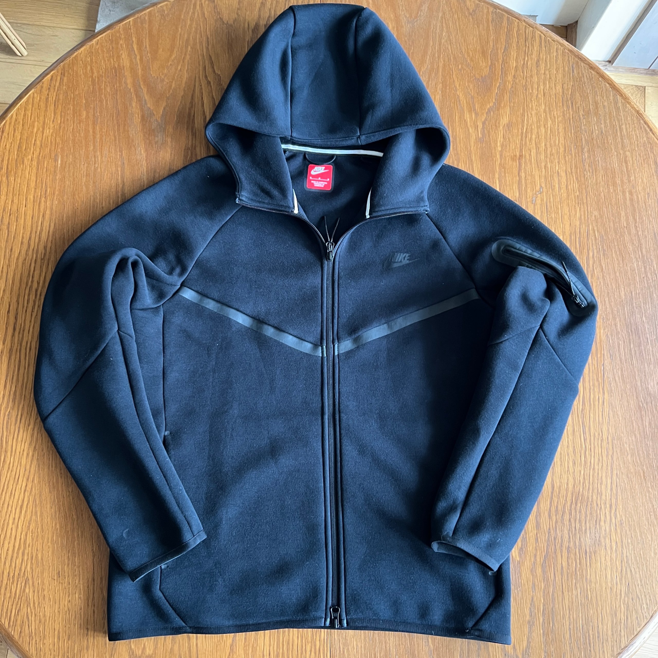 Nike Tech Fleece Full Zip Hoodie Black Men's Size M Lightweight Jacket HV0949-010