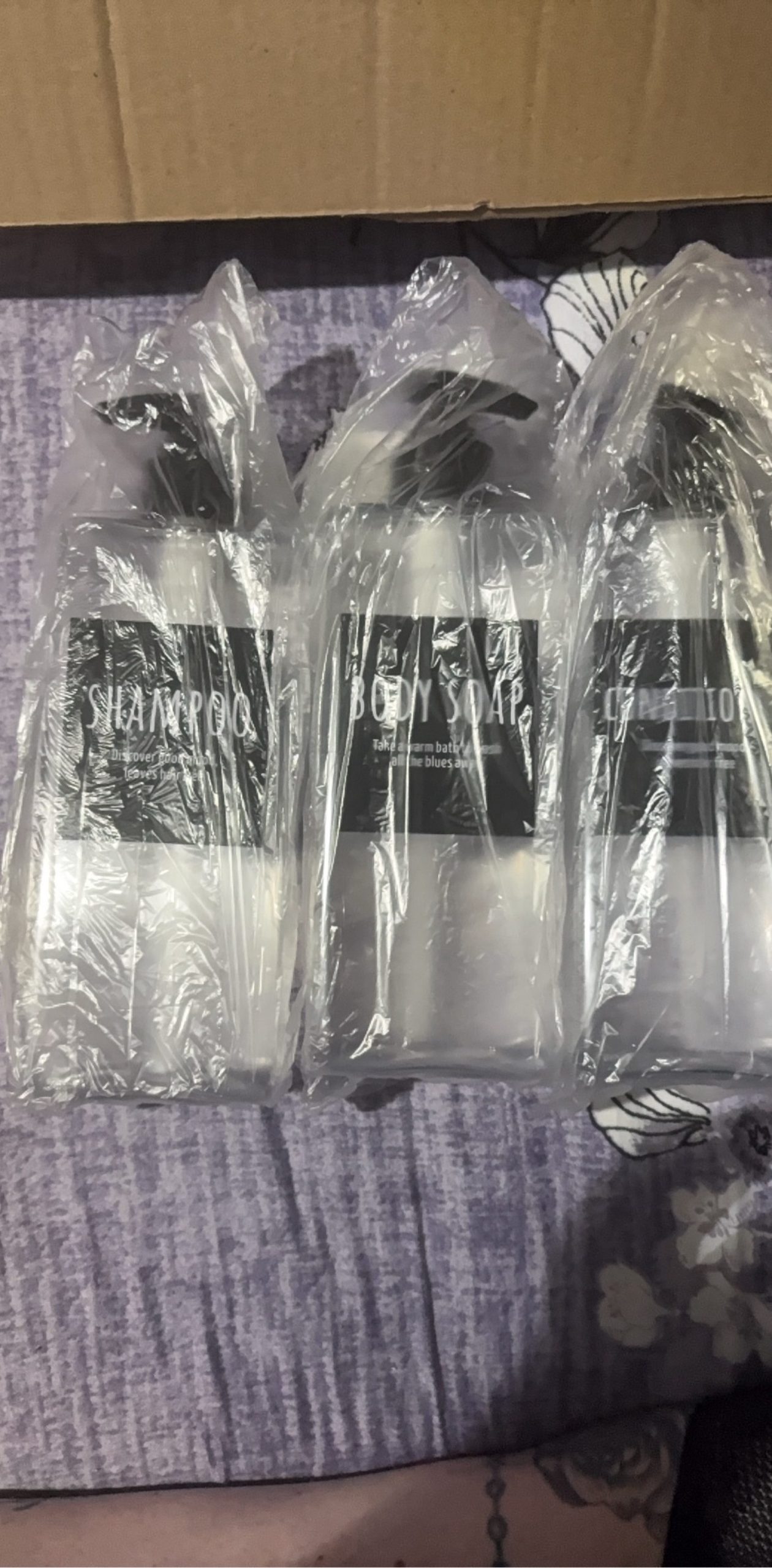 Set of 3 Clear Pump Bottles for Shampoo, Body Soap & Conditioner