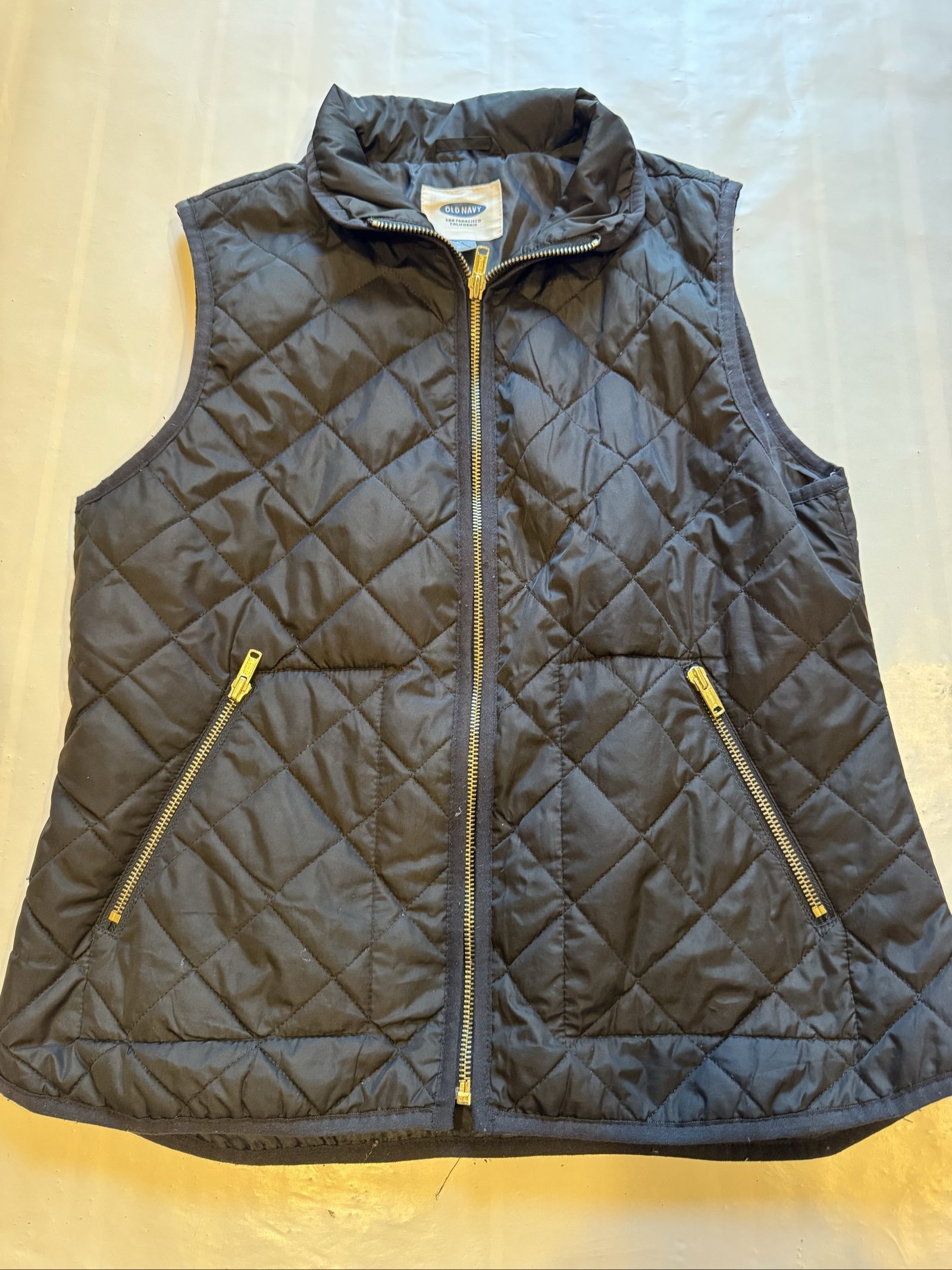 Women’s Old Navy Quilted Full Zip Vest – Black – Medium