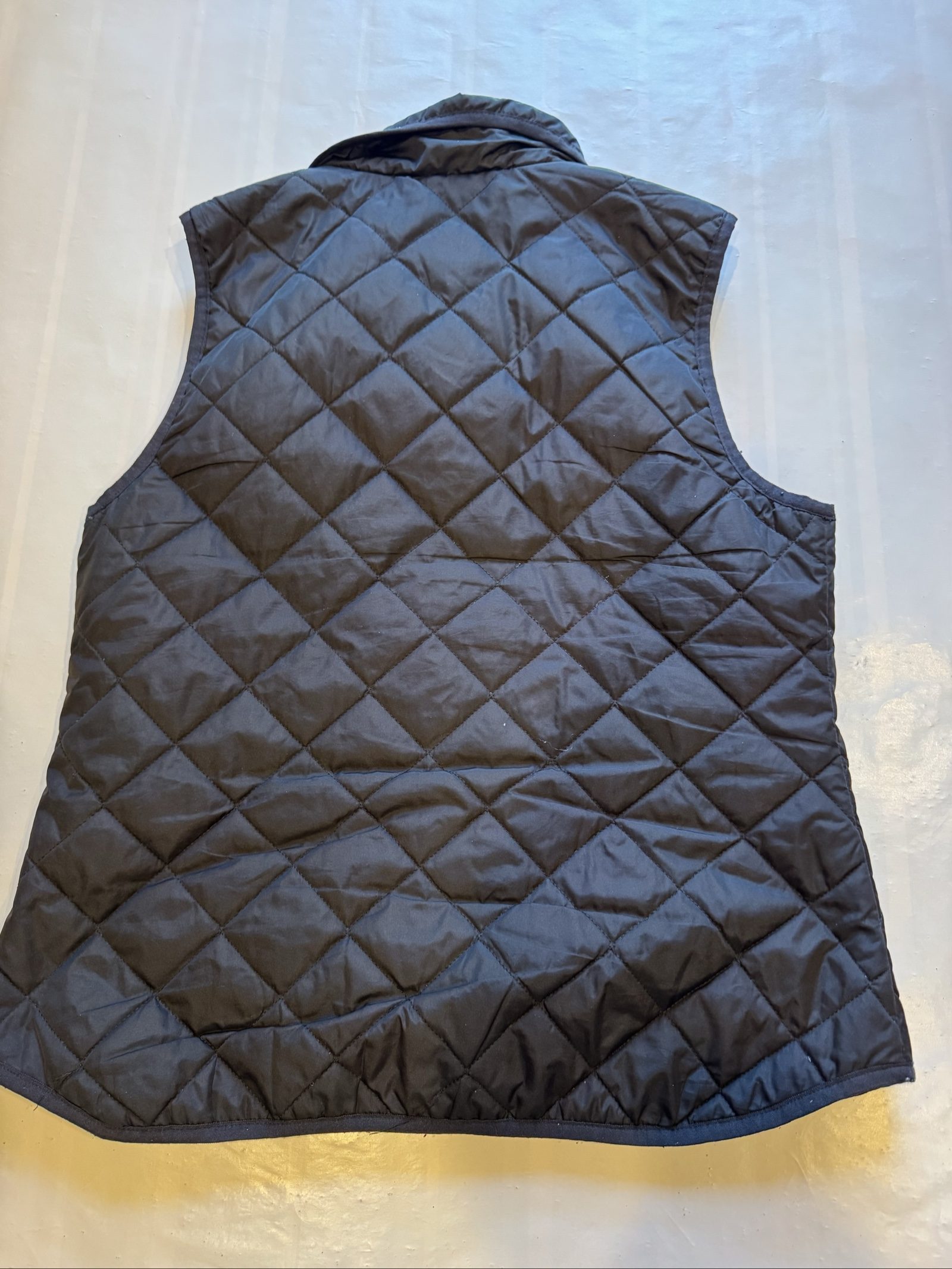 Women’s Old Navy Quilted Full Zip Vest – Black – Medium image 4