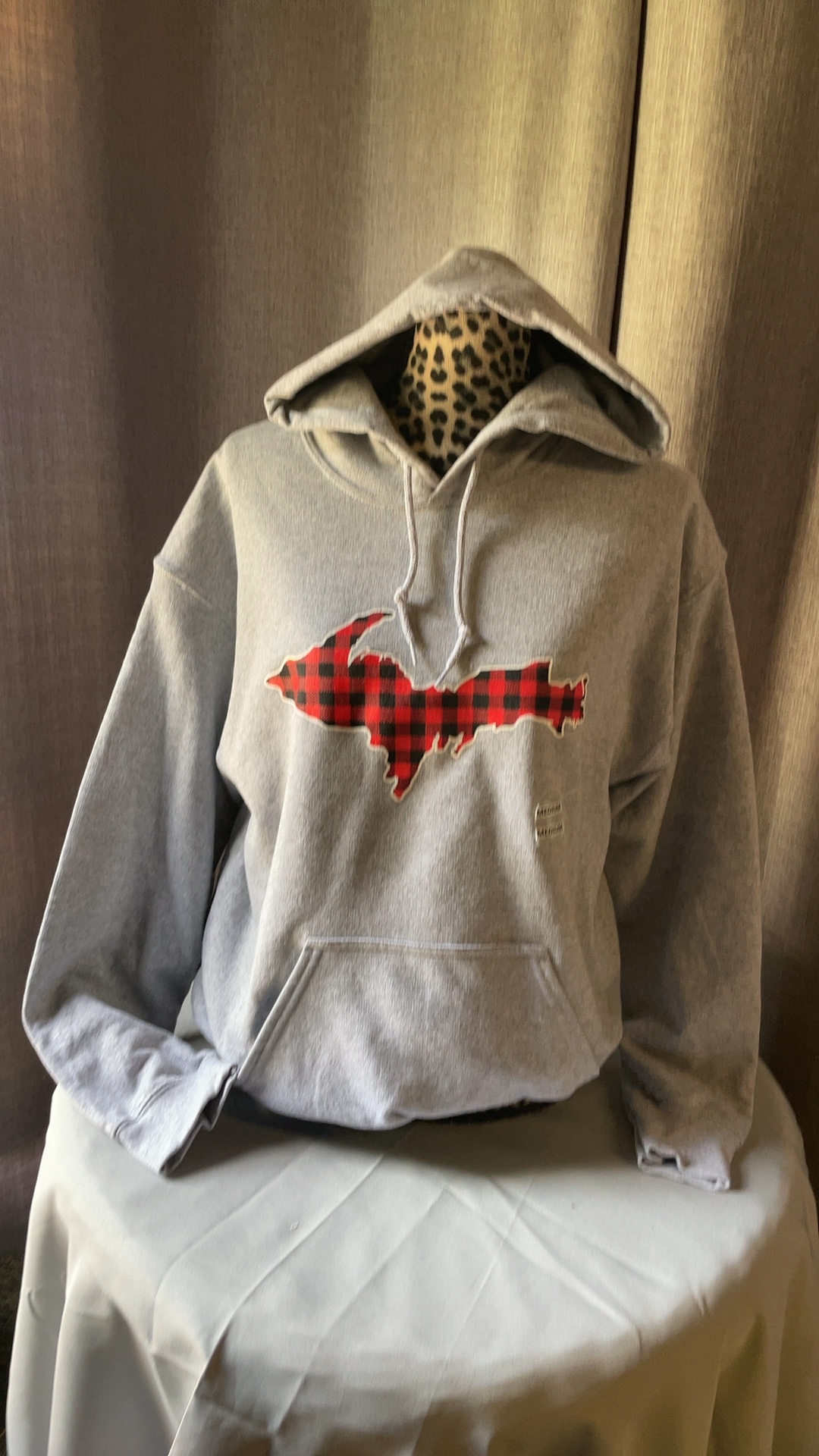 Gildan Women’s Medium Michigan Upper Peninsula Plaid Hoodie image 3