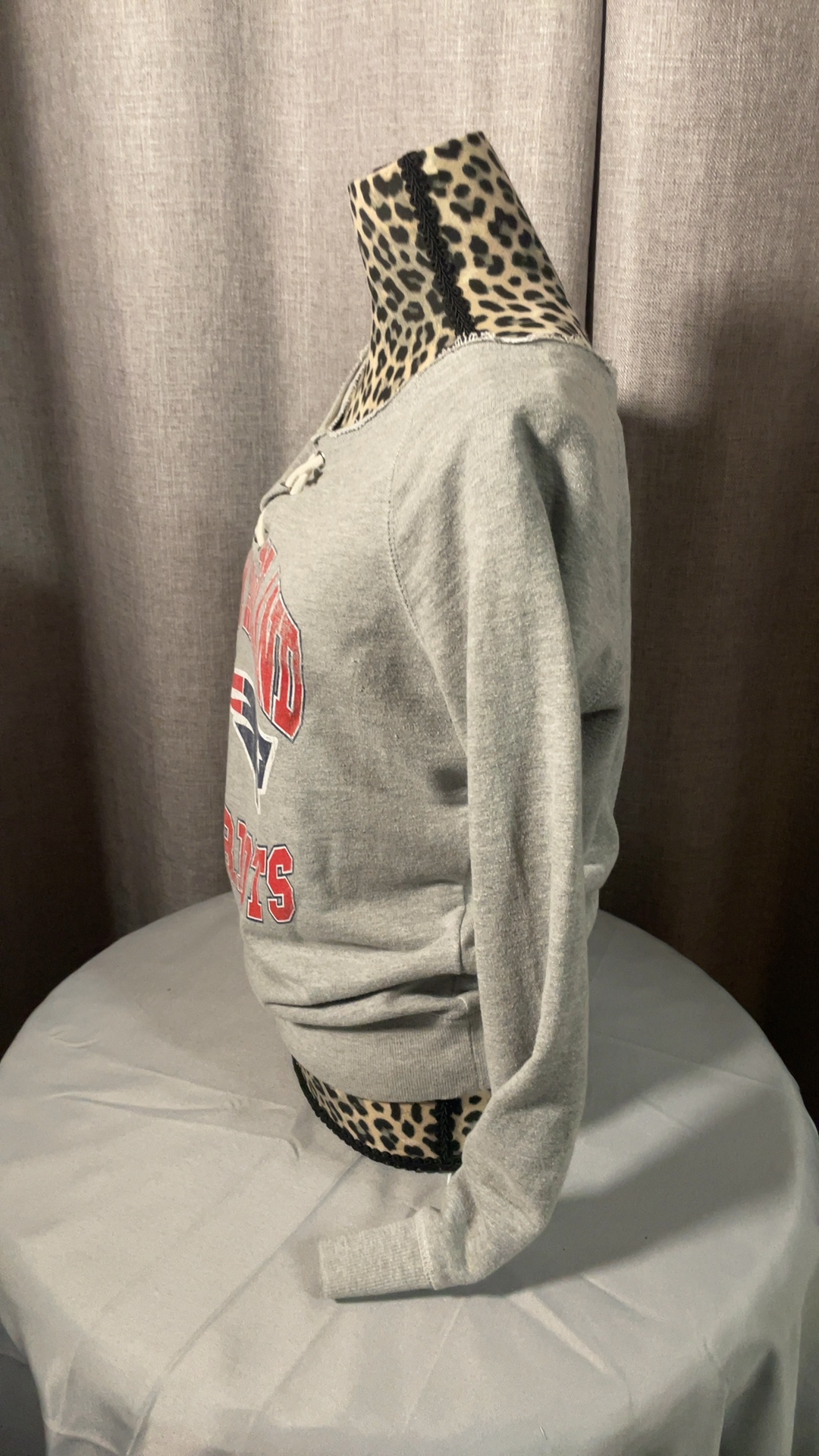 NFL Womens Grey New England Patriots Lace-Up Sweatshirt Medium image 4
