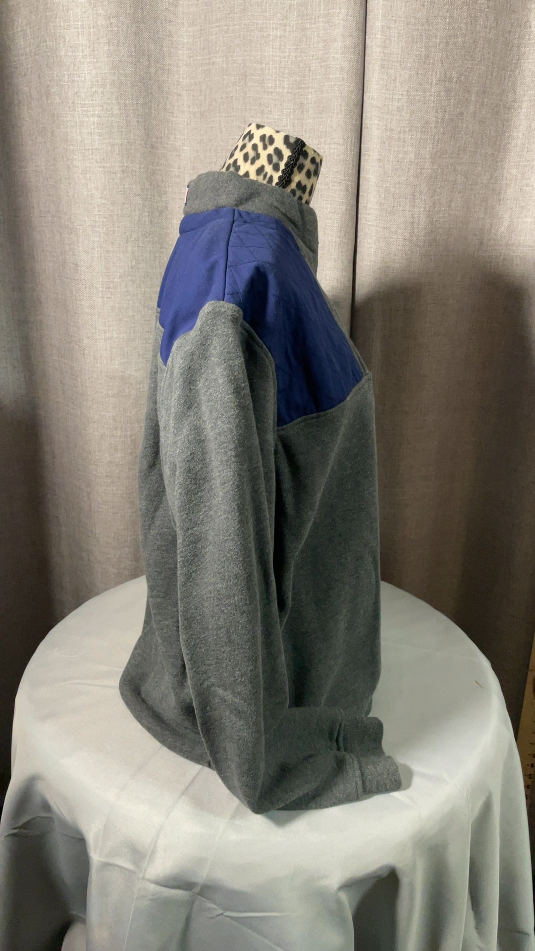 Vineyard Vines Size Large Gray & Blue Quarter-Zip image 4
