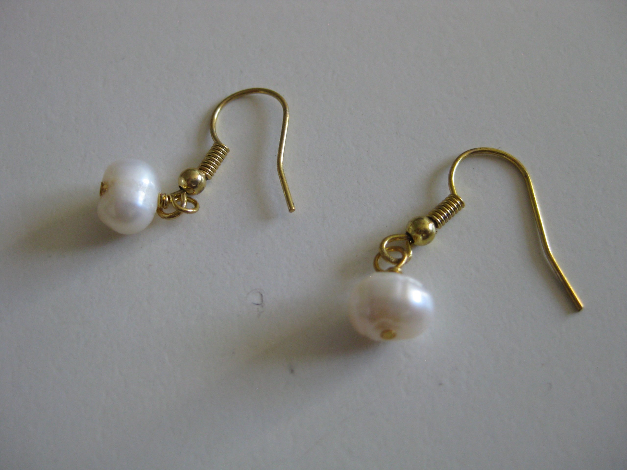 Unbranded White Pearl Drop Earrings Gold Tone