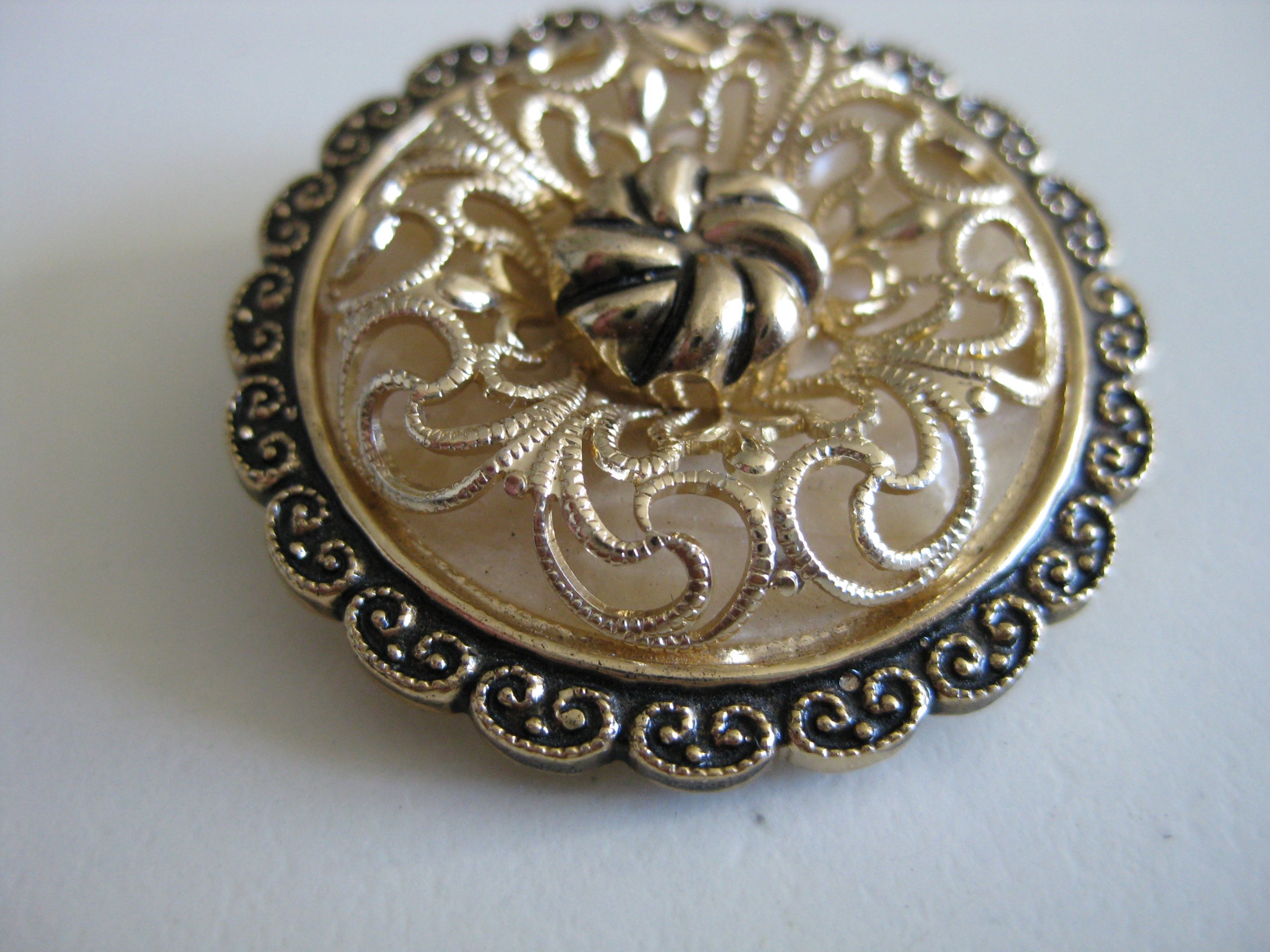 Vintage Gold & Black Ornate Brooch Pin Small Jewel-Ja-3 image 3
