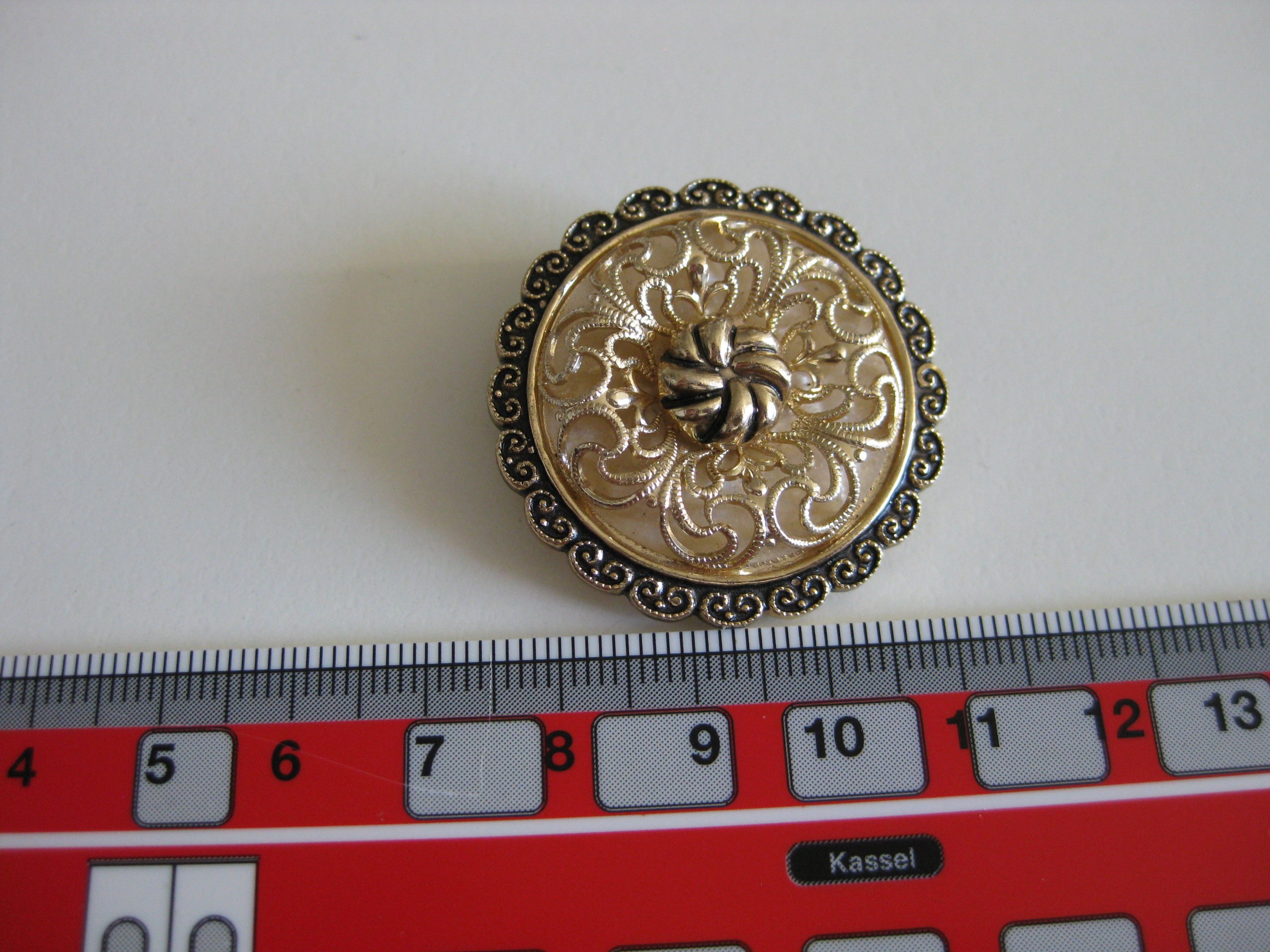 Vintage Gold & Black Ornate Brooch Pin Small Jewel-Ja-3 image 7