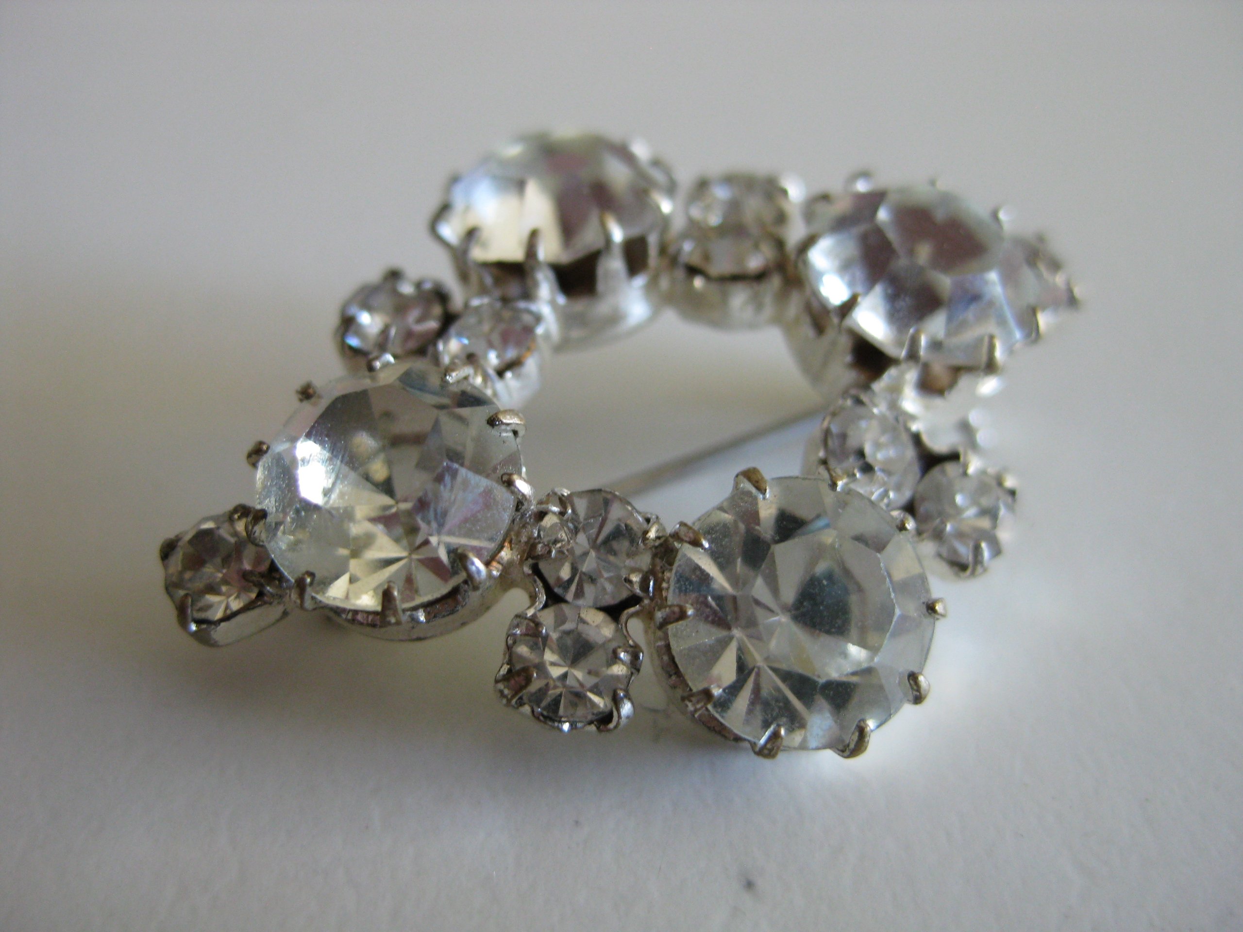 Clear Crystal Circle Brooch 5 cm Diameter Vintage Pin Jewel-Ja-3 image 2