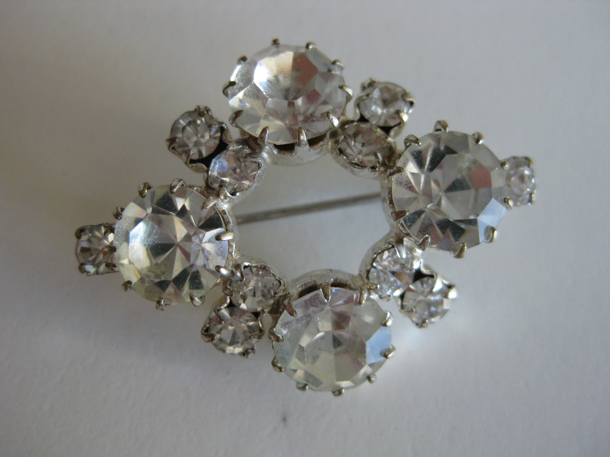 Clear Crystal Circle Brooch 5 cm Diameter Vintage Pin Jewel-Ja-3 image 3