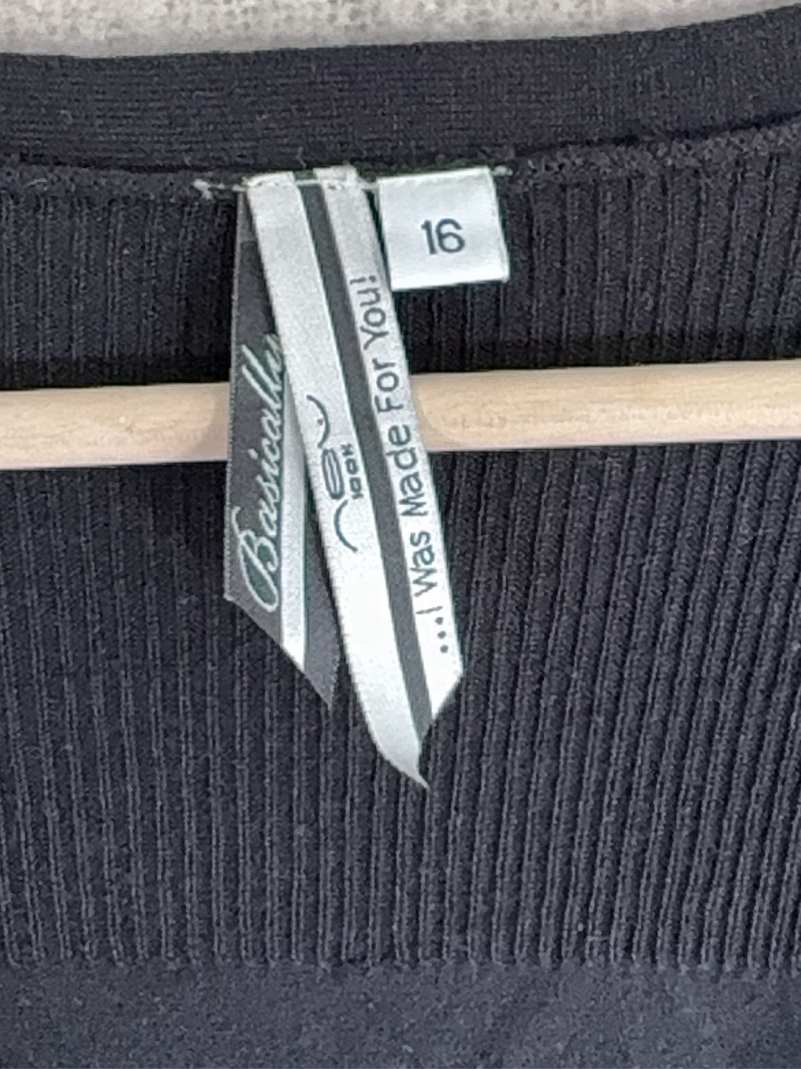 new look Black Button Front V Neck Cardigan UK 16 Viscose Nylon Blend image 3