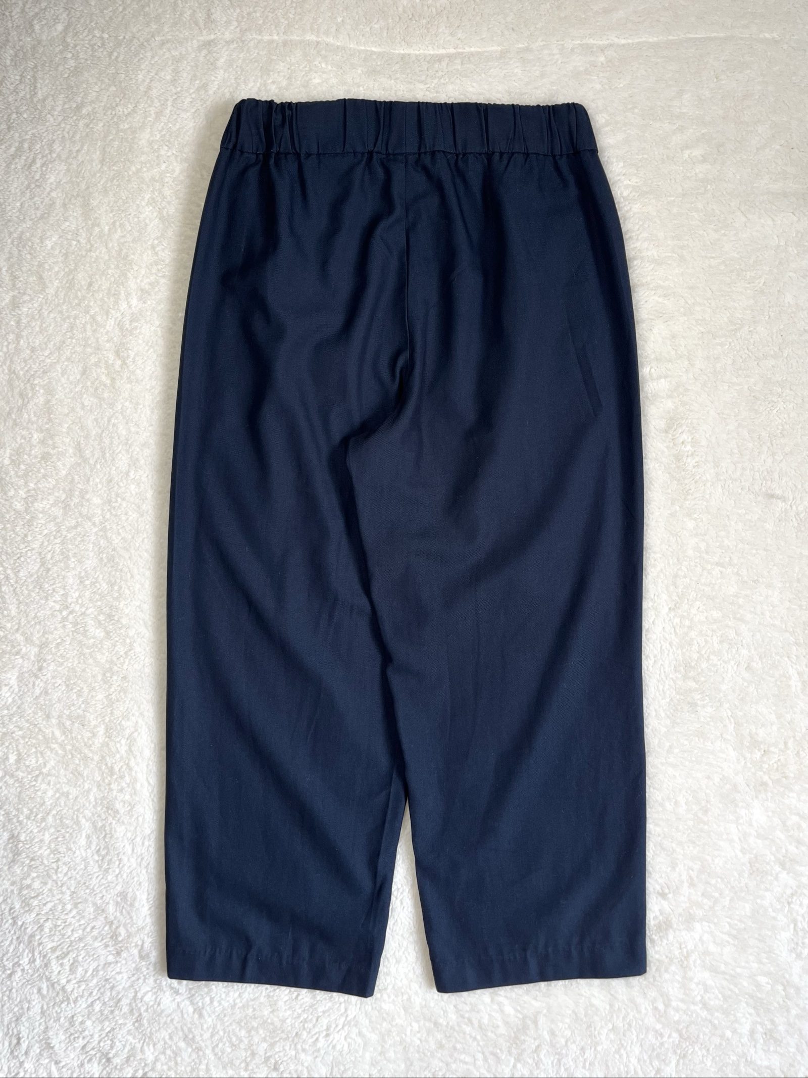 Weekday Navy Amelia Wide leg chino Barrel leg cropped relaxed fit elastic image 2