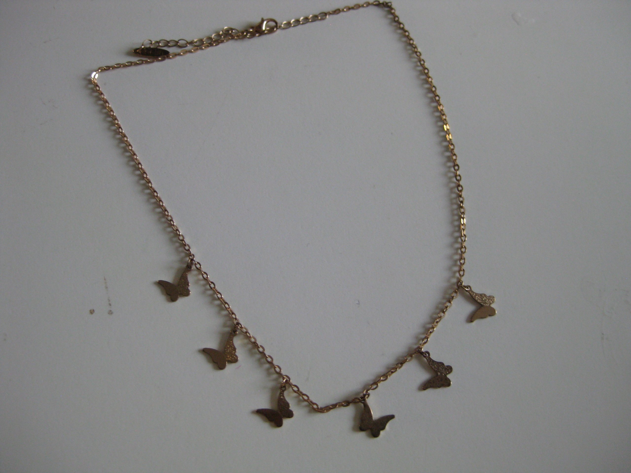 Gold Butterfly Charm Necklace Women's Gold Tone Chain Jewel-Ja-4