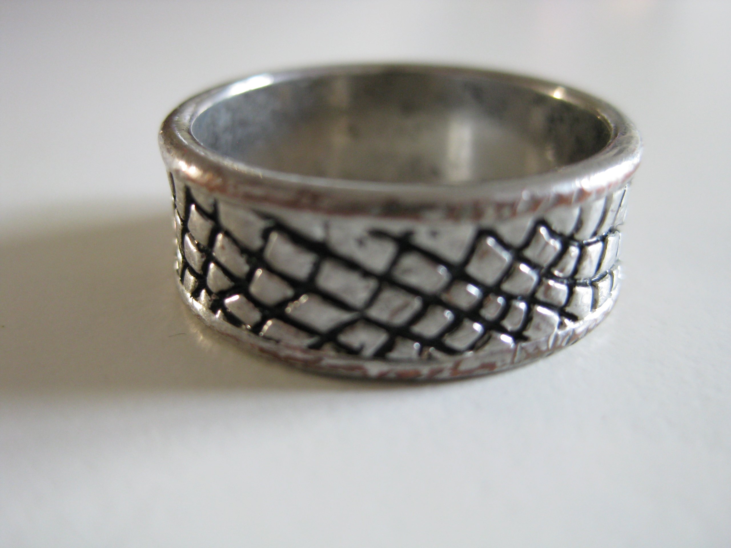 Vintage Silver Tone Black Patterned Band Ring EU 58 Jewel-Ja-4 image 2