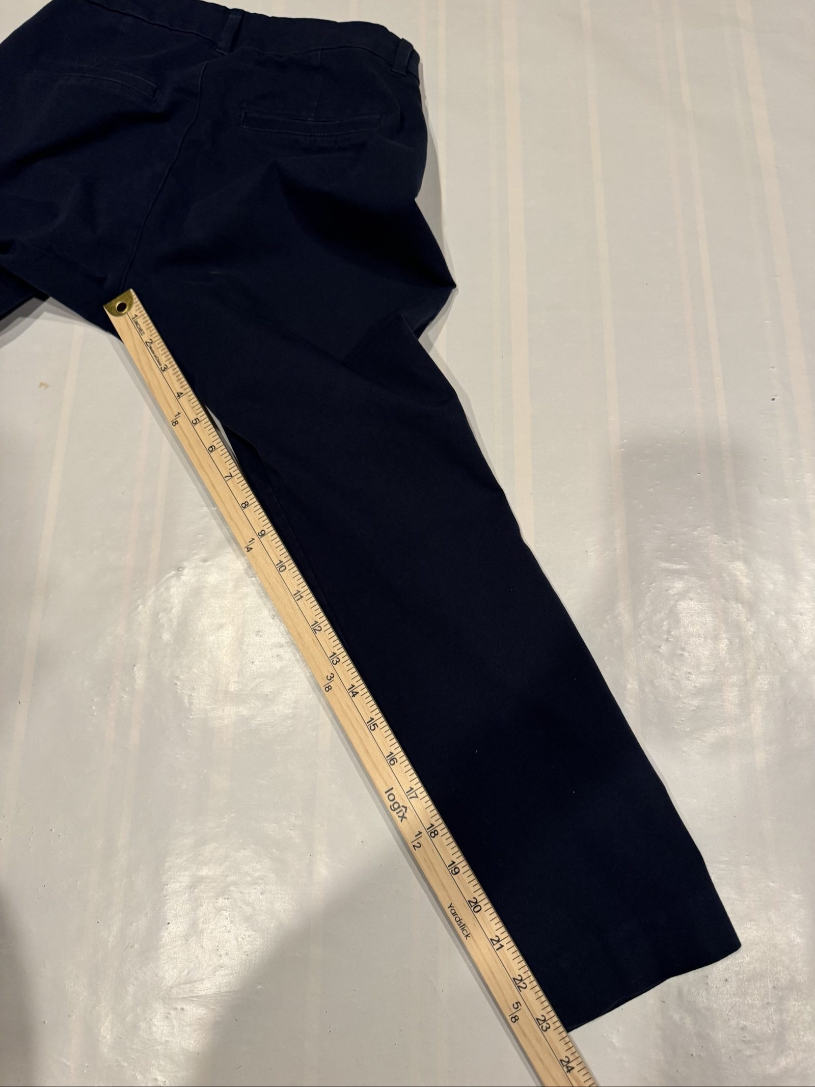 Women’s Old Navy High-Rise Curvy Pixie Secret-Smooth Pockets Pants – Navy Blue – 4 Petite image 8