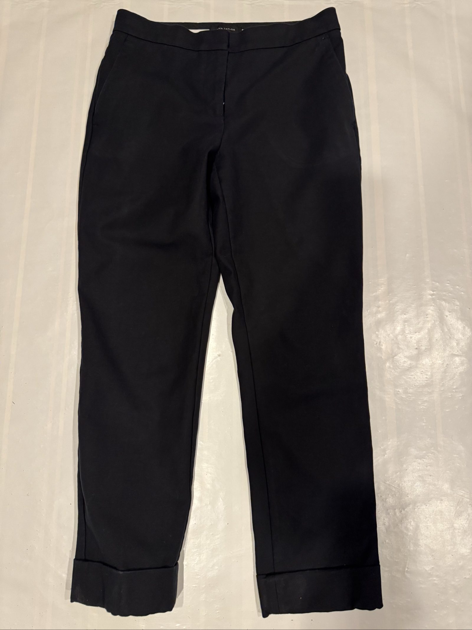 Women’s Ann Taylor Dress Pants – Black – 4