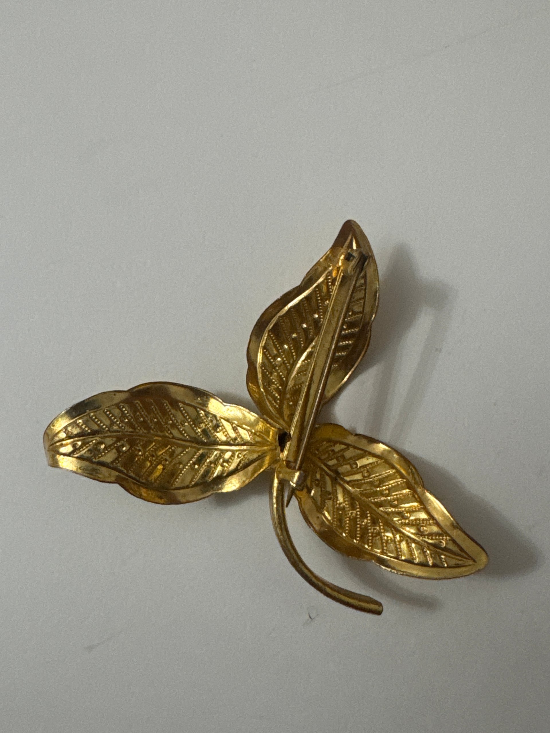 Vintage Gold Tone & White Leaf Brooch Pin Jewel-Ja-7 image 5