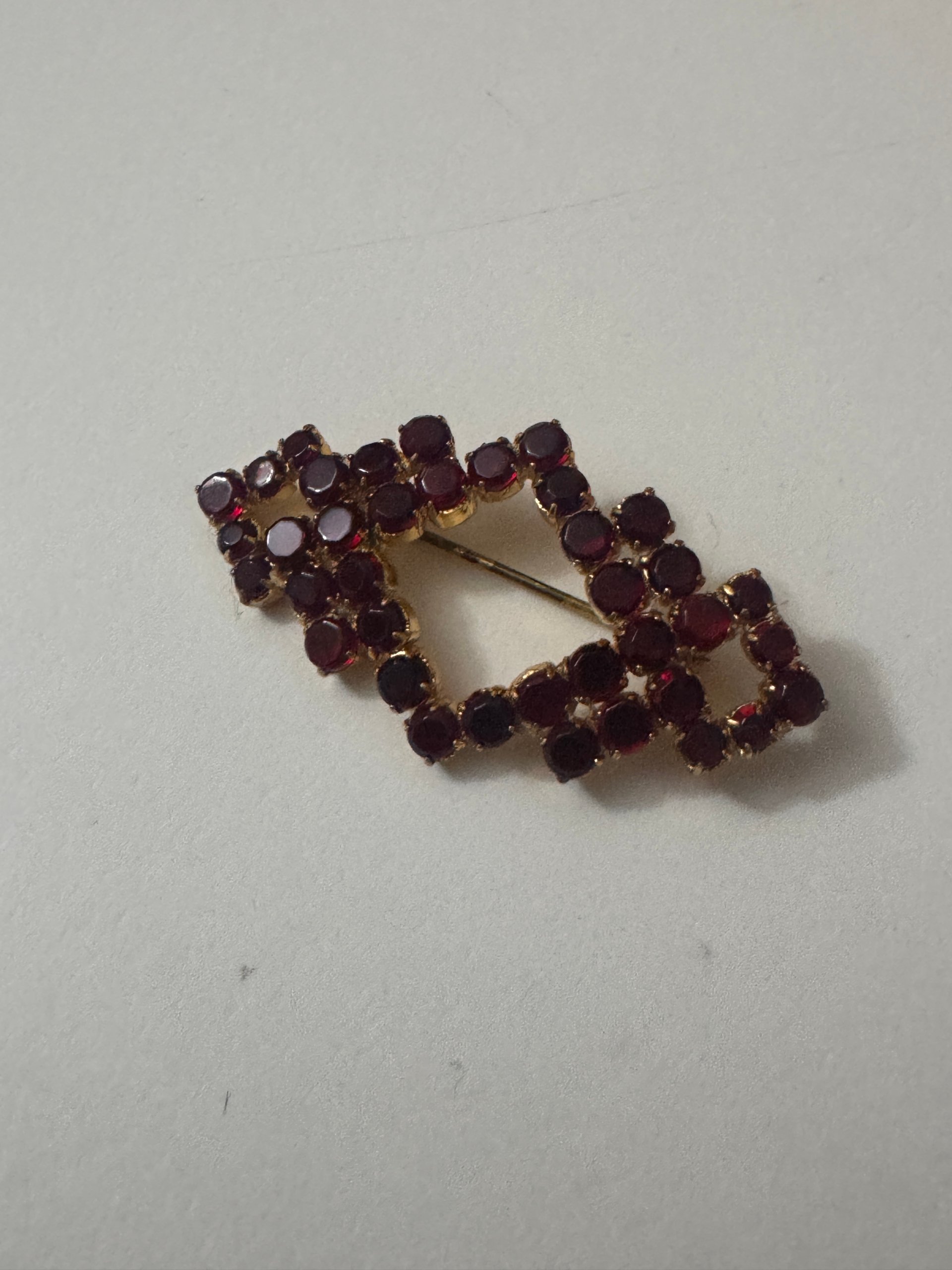 Vintage Gold Tone Red Rhinestone Brooch Jewel-Ja-7 image 4