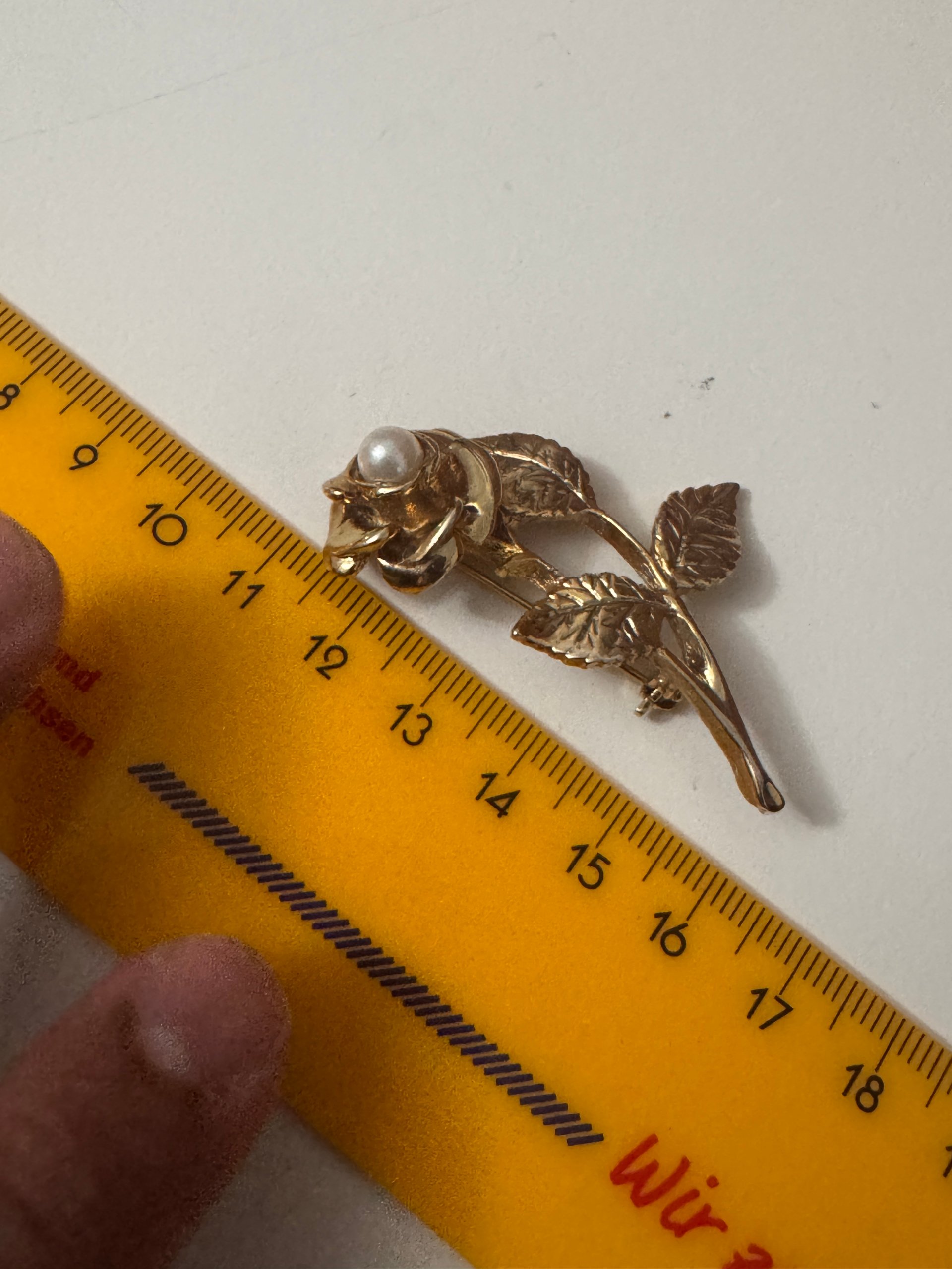 Agnes Vintage Gold Tone Rose Brooch with Faux Pearl Jewel-Ja-7 image 9