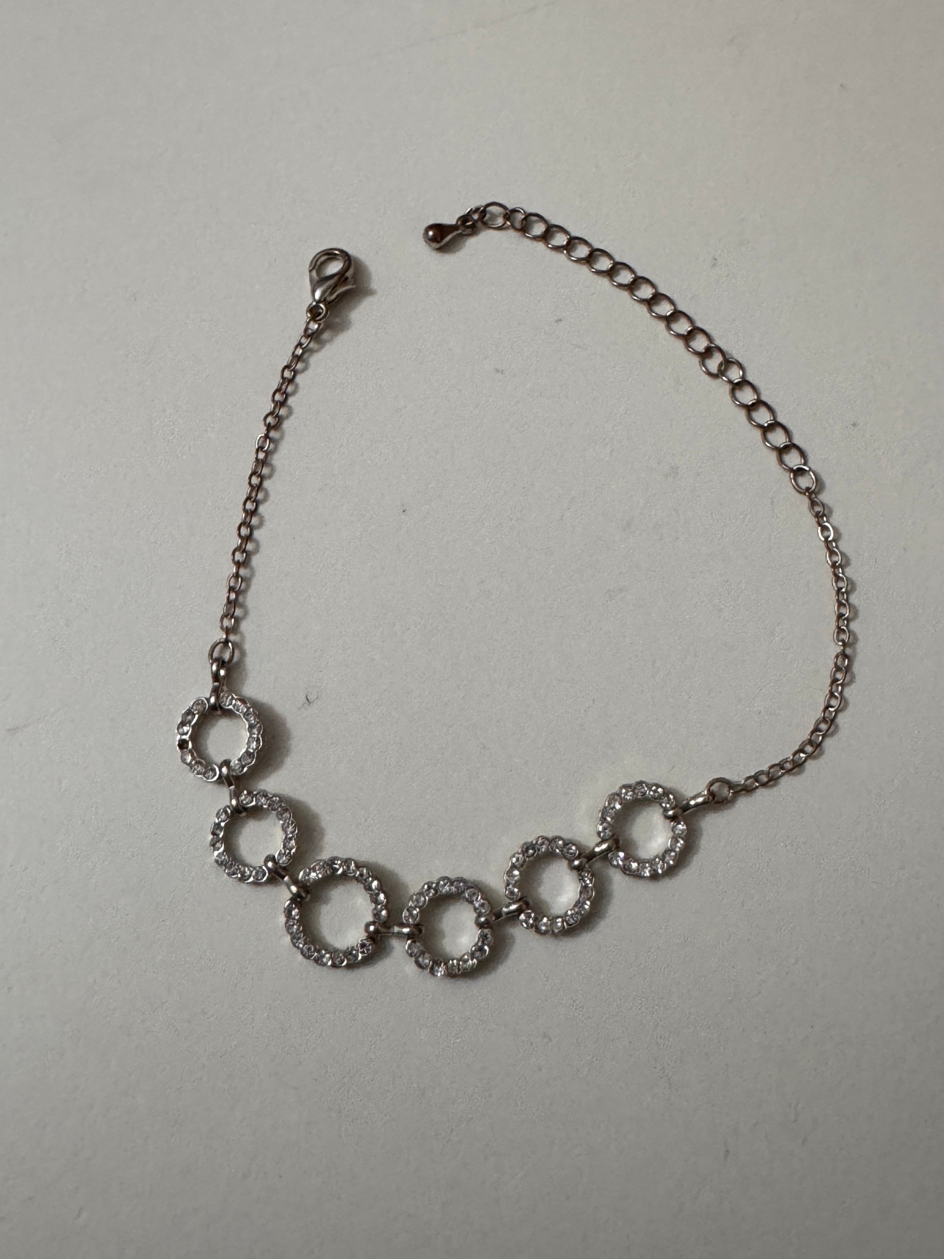 Silver Tone Sparkling Circle Link Bracelet Adjustable Length Jewel-Ja-8
