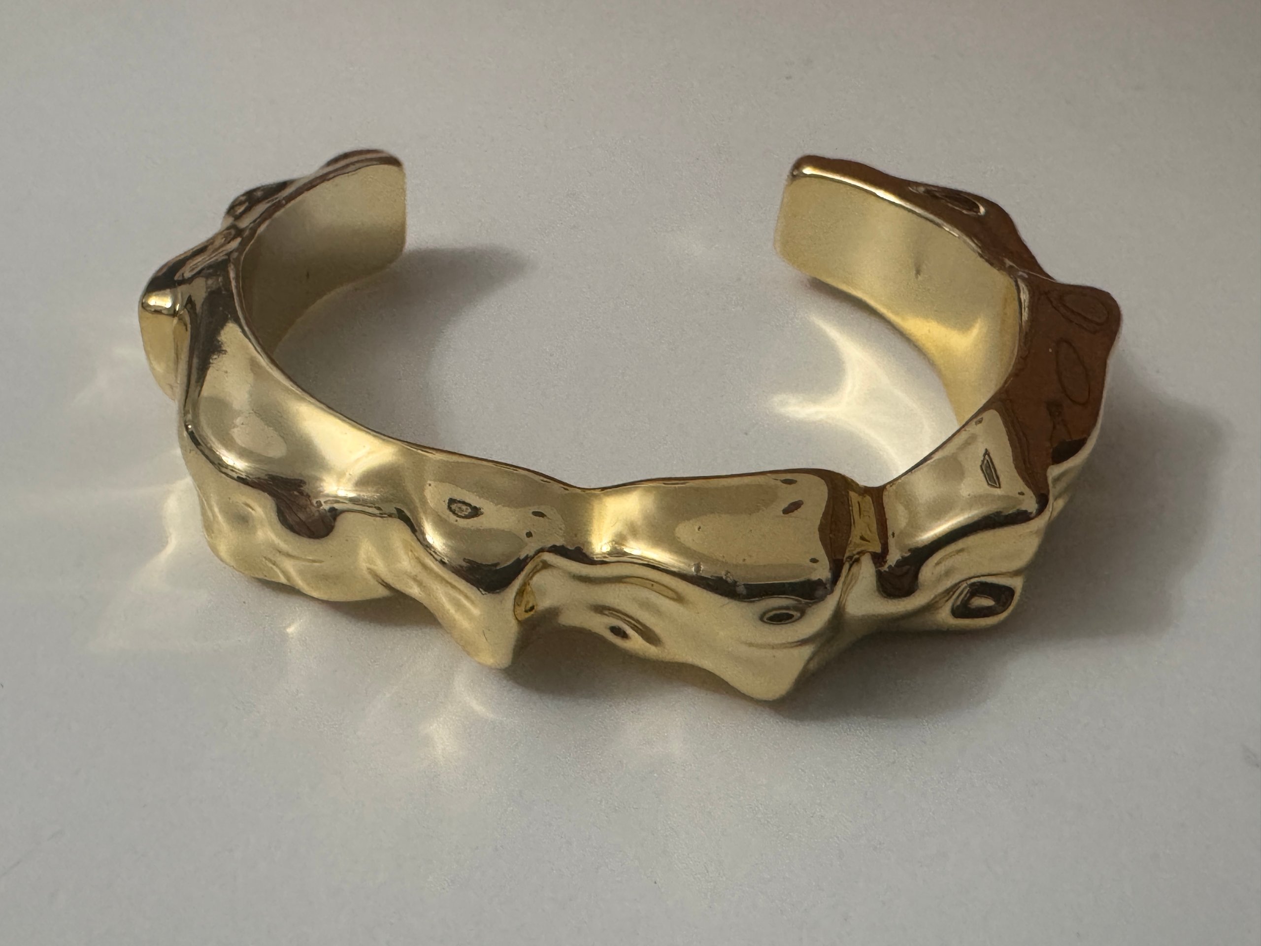 Gold Tone Sculptural Metal Cuff Bracelet Unisex Jewel-Ja-8 image 3