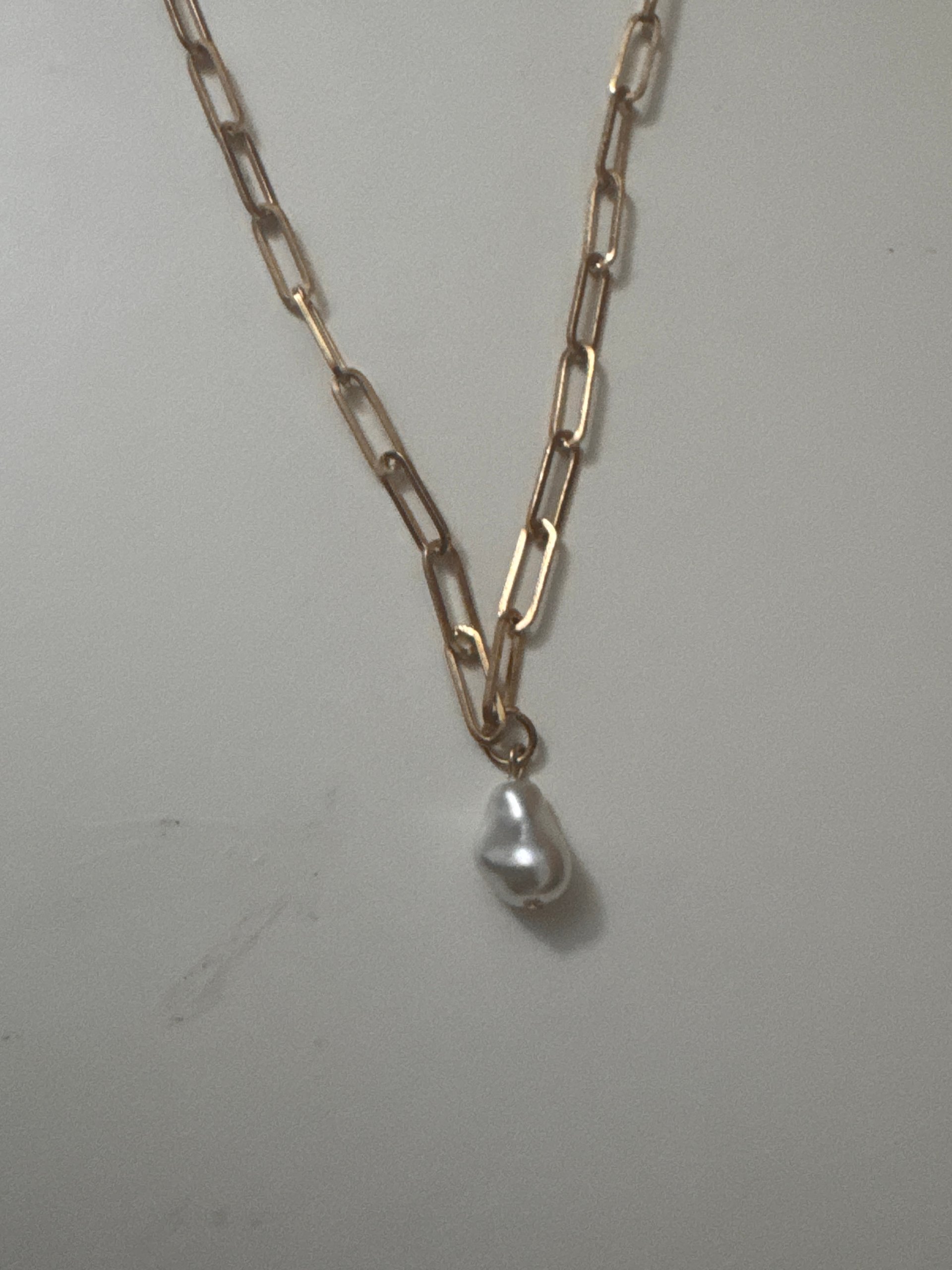 Gold Tone Chain Necklace with White Pearl Pendant Women Jewel-Ja-8 image 2