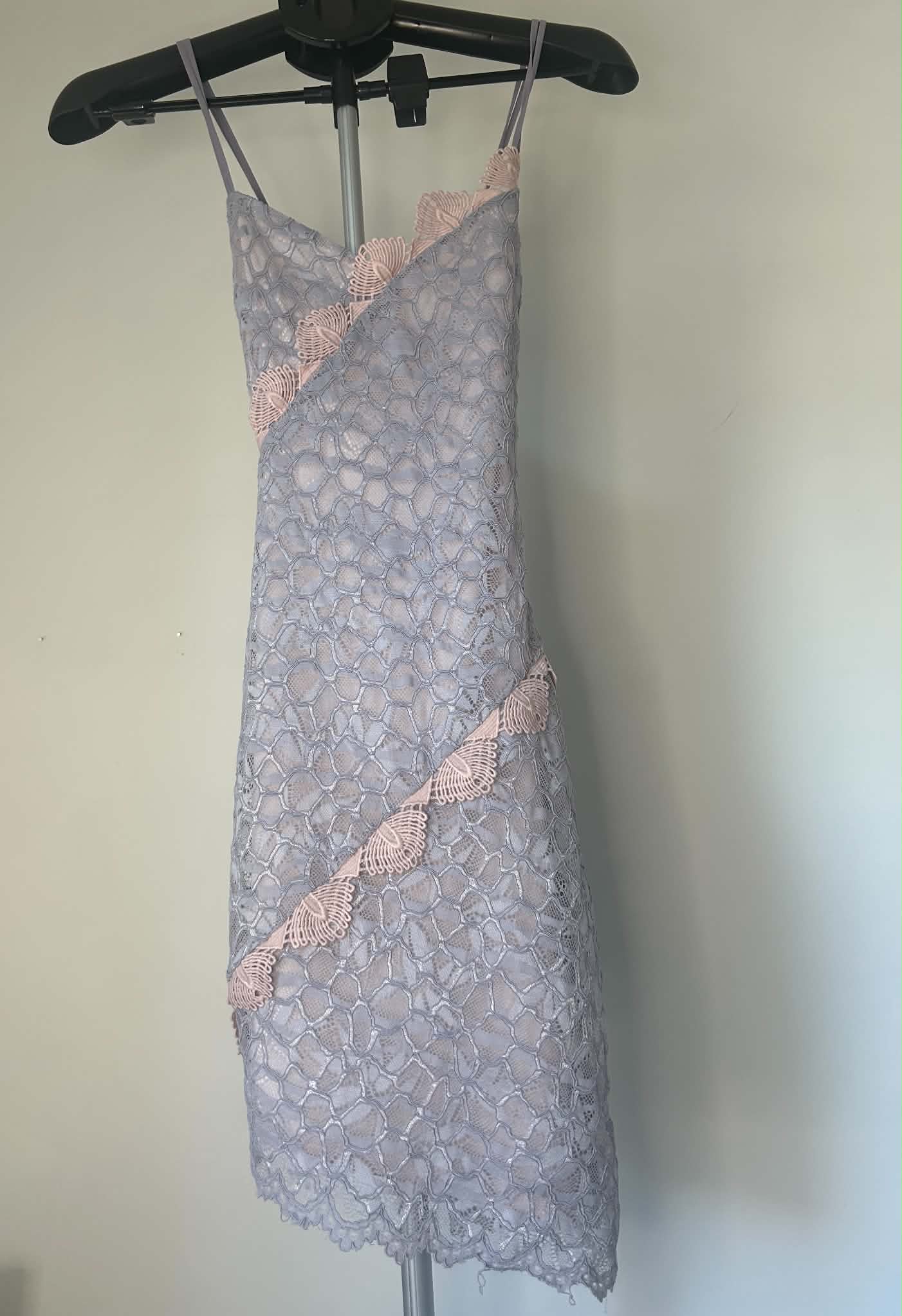 Topshop Grey & Pink Lace Spaghetti Strap Dress Small with Appliqué Detail size 8