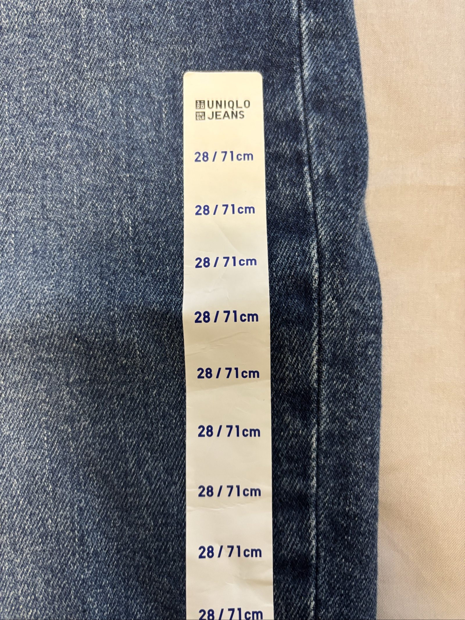 Uniqlo Women's Blue Denim Jeans 28 Waist Distressed image 3