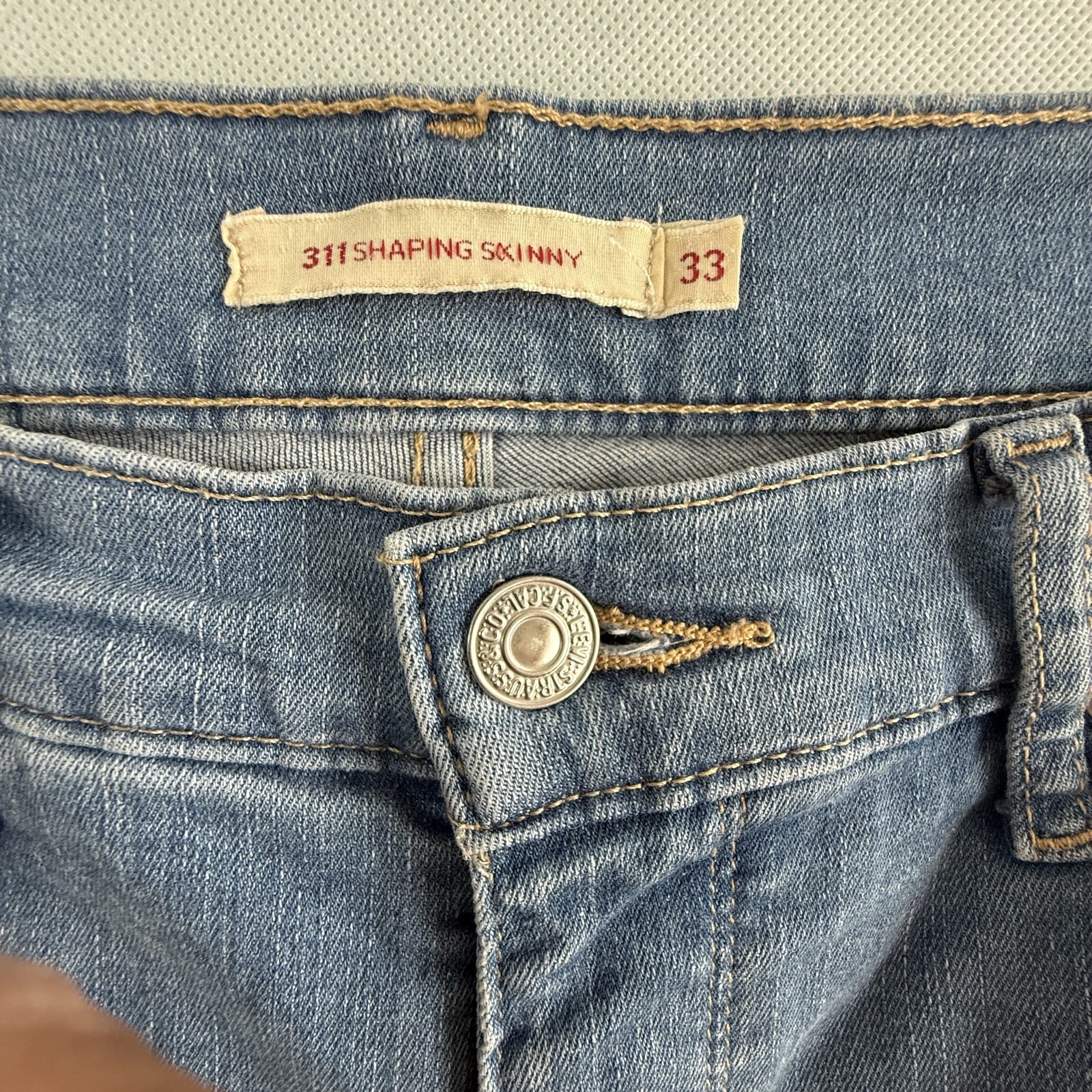 Levi’s 311 Big E Shaping Skinny Women’s Jeans W33 L32 Blue Actual L30 image 3