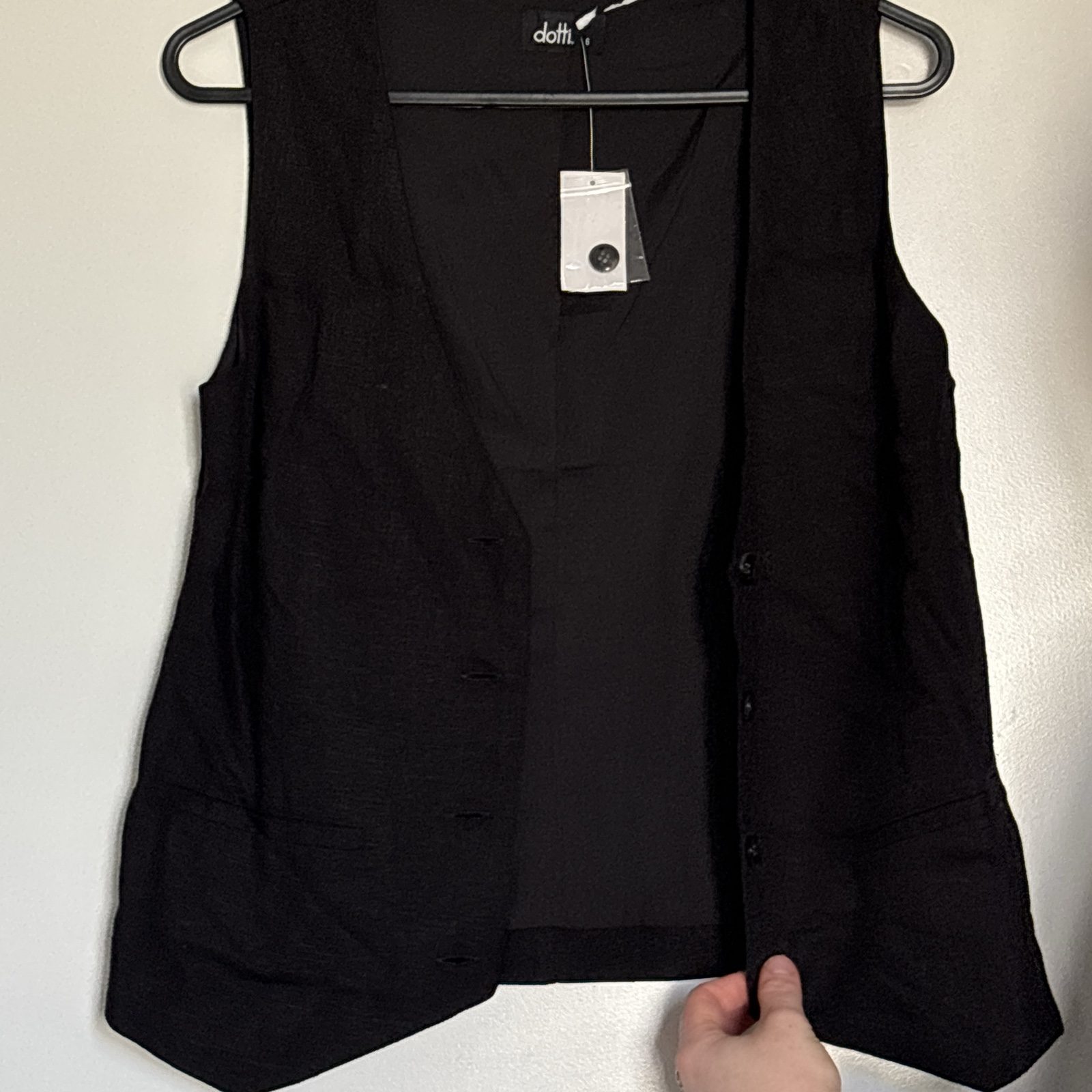 Dotti Women's Black Button-Up Vest Size 6