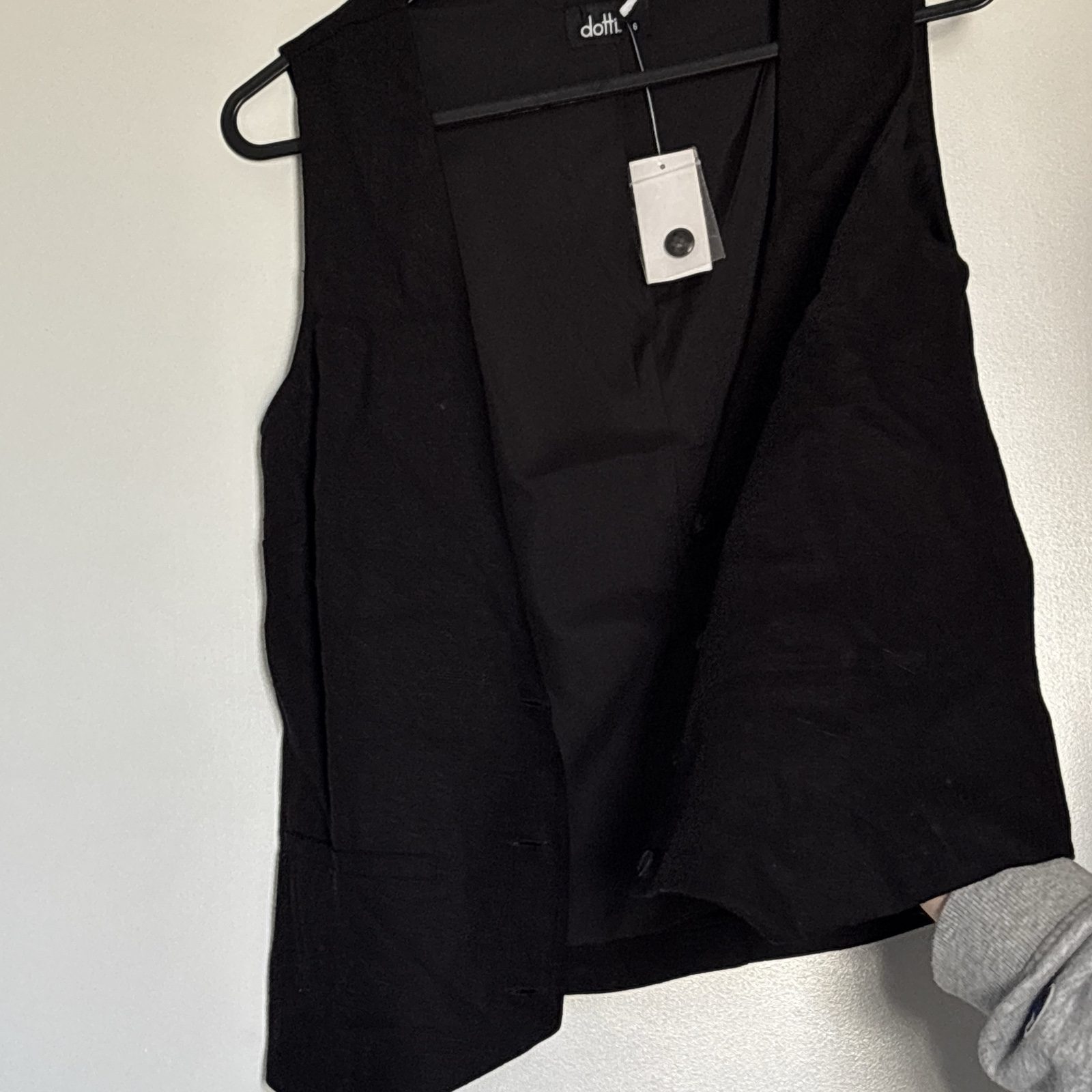 Dotti Women's Black Button-Up Vest Size 6 image 7