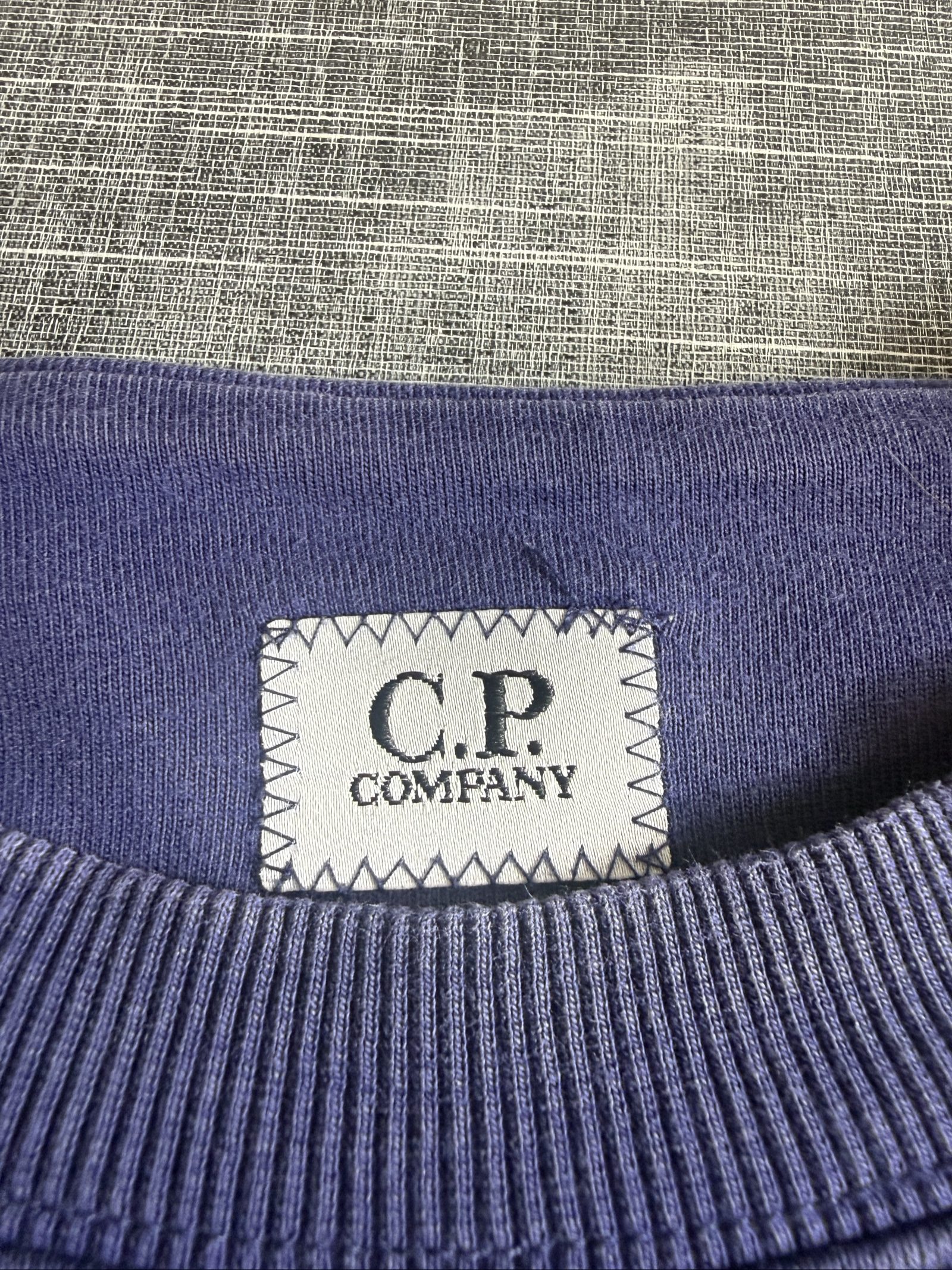 C.P. Company Men’s Crewneck Sweatshirt 100% Cotton Purple Embossed Logo image 3
