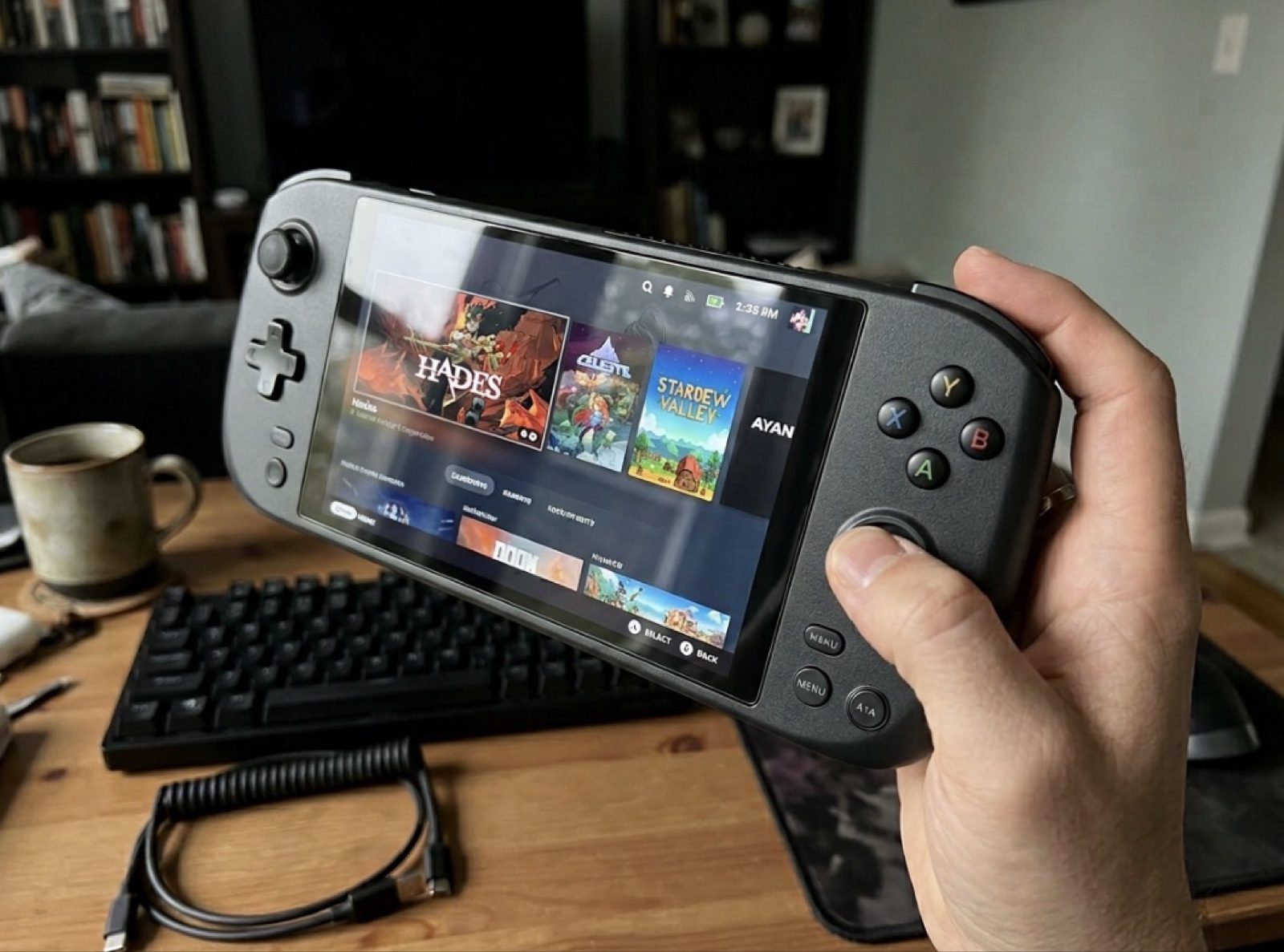 Ayaneo Black Handheld Gaming Console AMD Ryzen, Zustand Gebraucht - Gut image 2