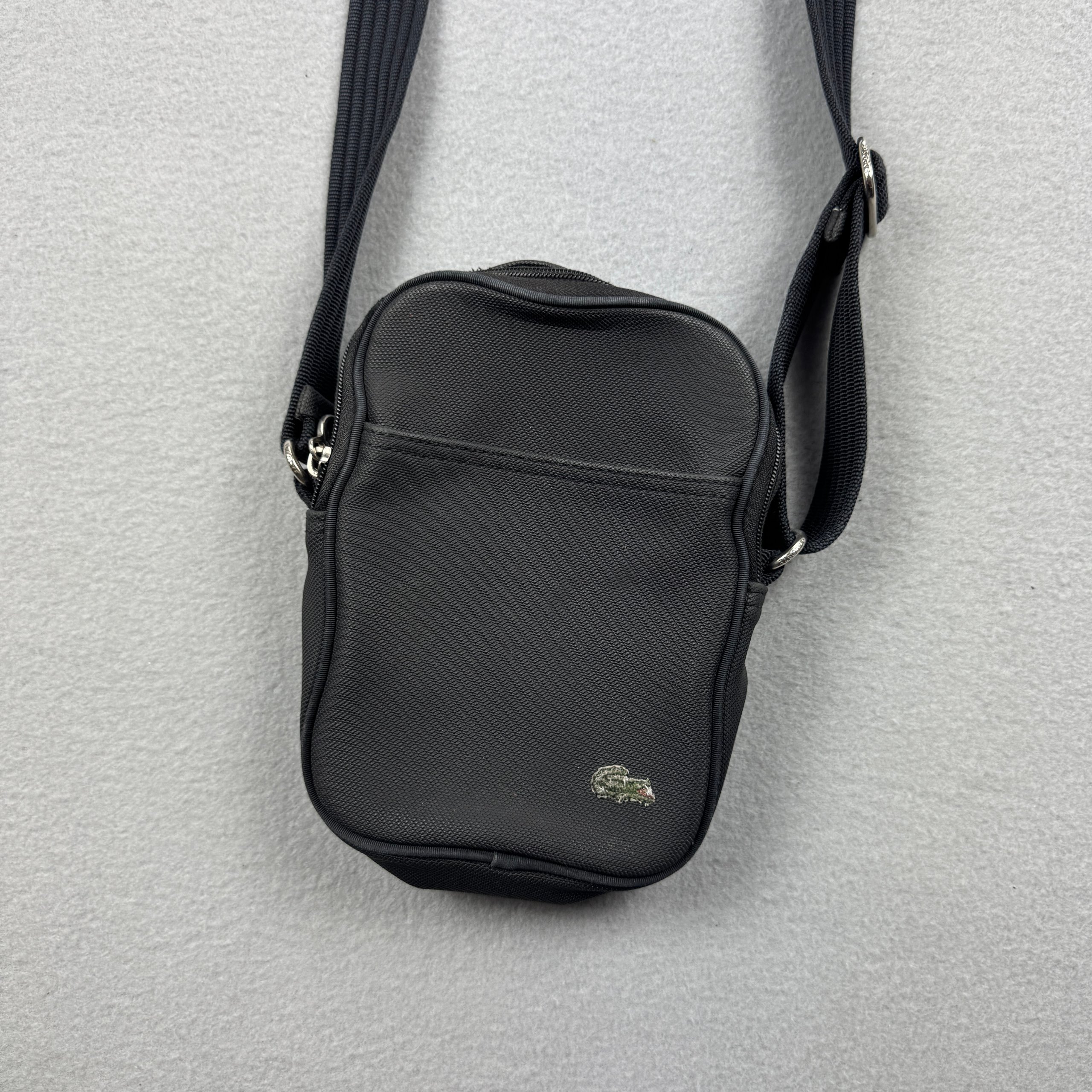 Lacoste Vintage Black Crossbody Messenger Bag One Size Adjustable Strap image 2