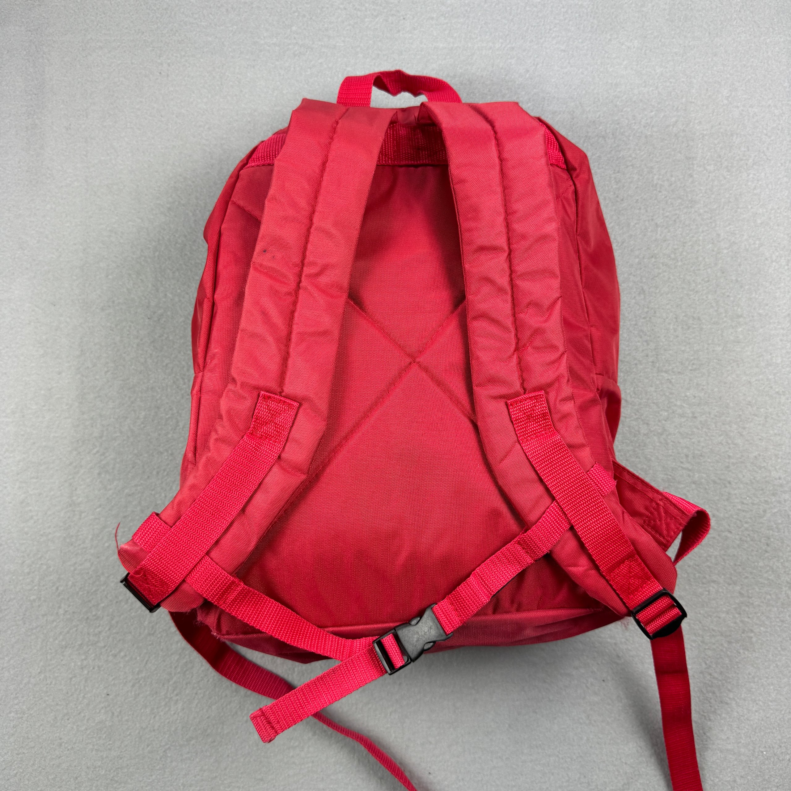 FC Bayern München Red Backpack Unisex image 2