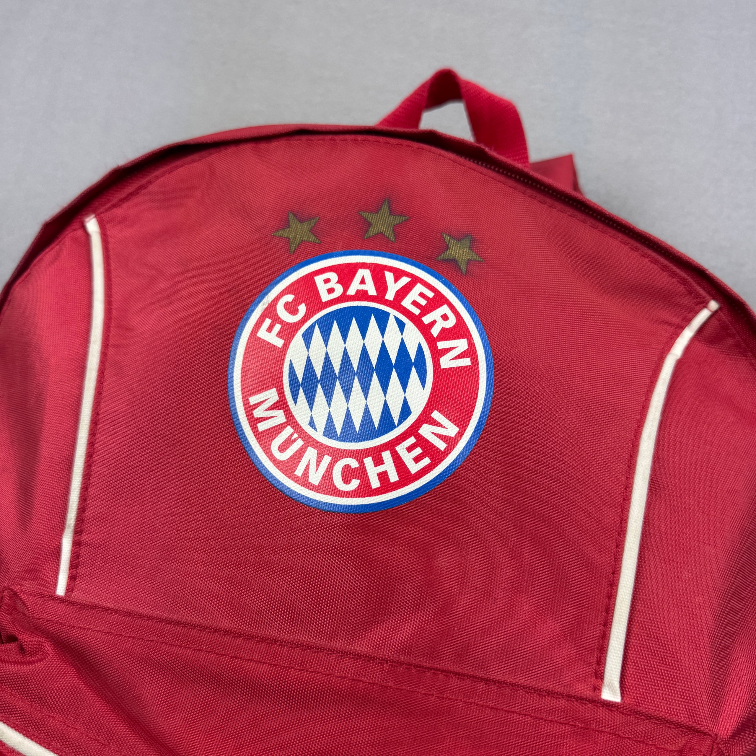 FC Bayern München Red Backpack Unisex image 3