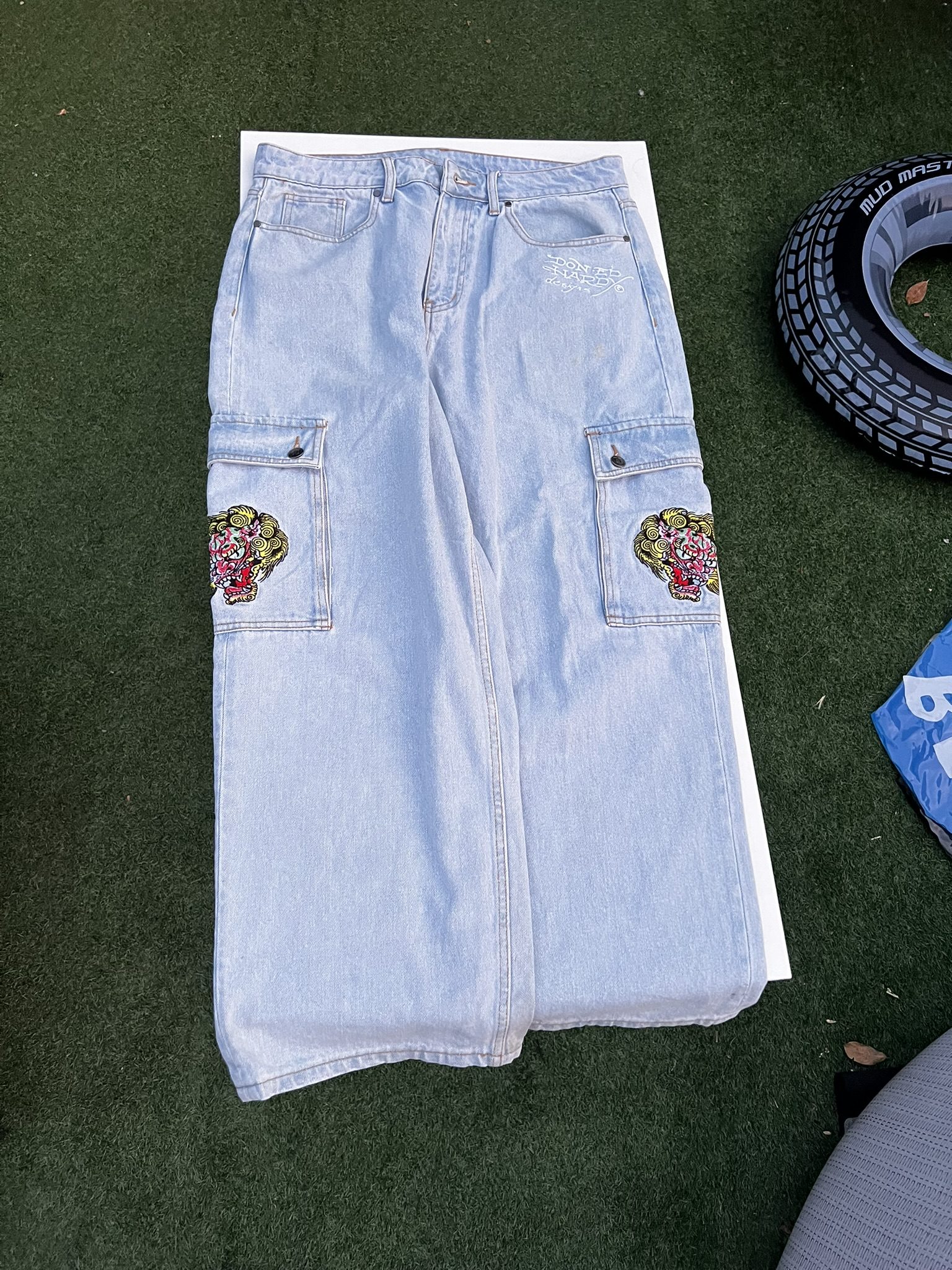 Ed Hardy x Urban Outfitters Light Blue Embroidered Denim Cargo Jeans 32W 30L