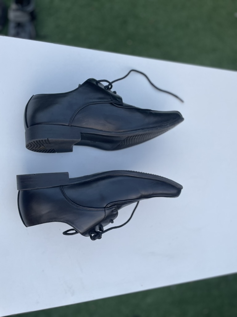 Beckett Black Leather Men's Dress Shoes Size 7 image 2