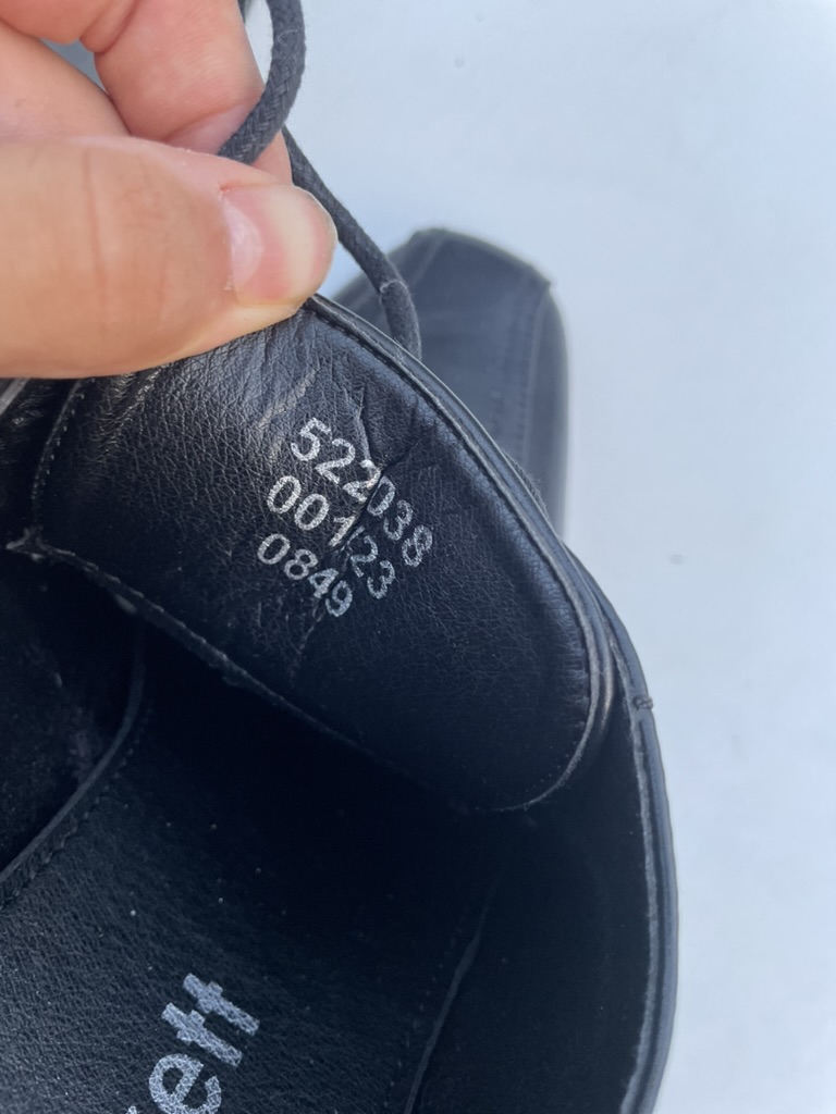 Beckett Black Leather Men's Dress Shoes Size 7 image 3