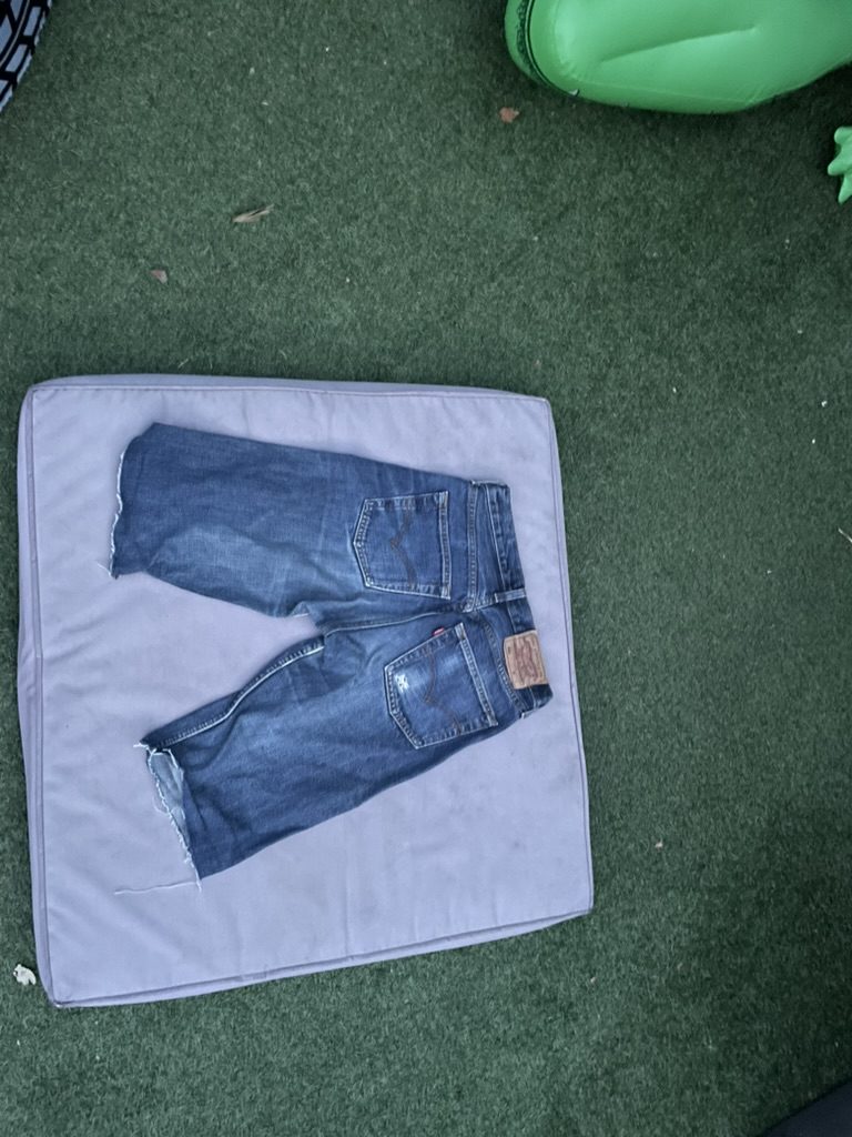Levi's Blue 501 Denim Shorts Large Distressed Hem image 4
